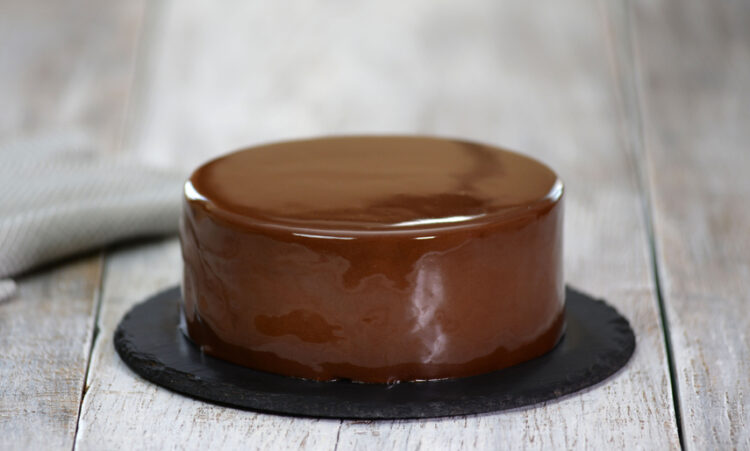 The,Mousse,Cake,Is,Decorated,With,Chocolate,Mirror,Glaze.,Modern