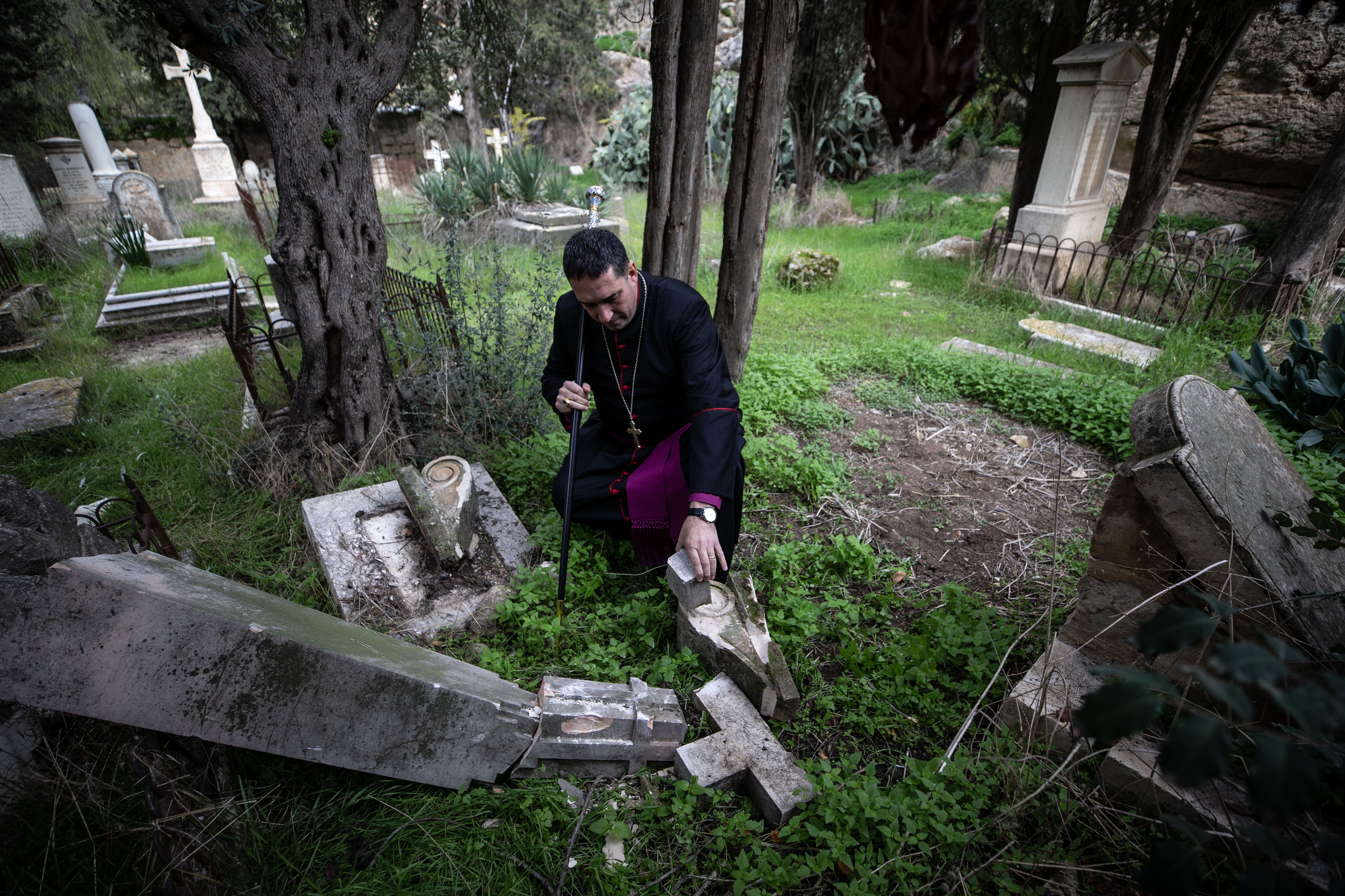 Jevrejski doseljenici vandalizirali kršćansko groblje u Istočnom Jeruzalemu