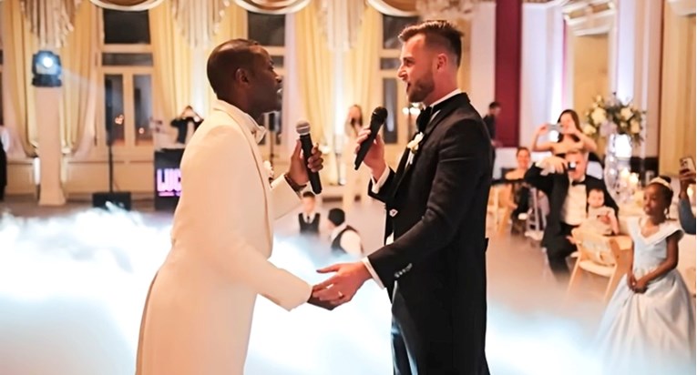 164a2ffb-f7ea-473d-8b51-0a4d7d5bf173