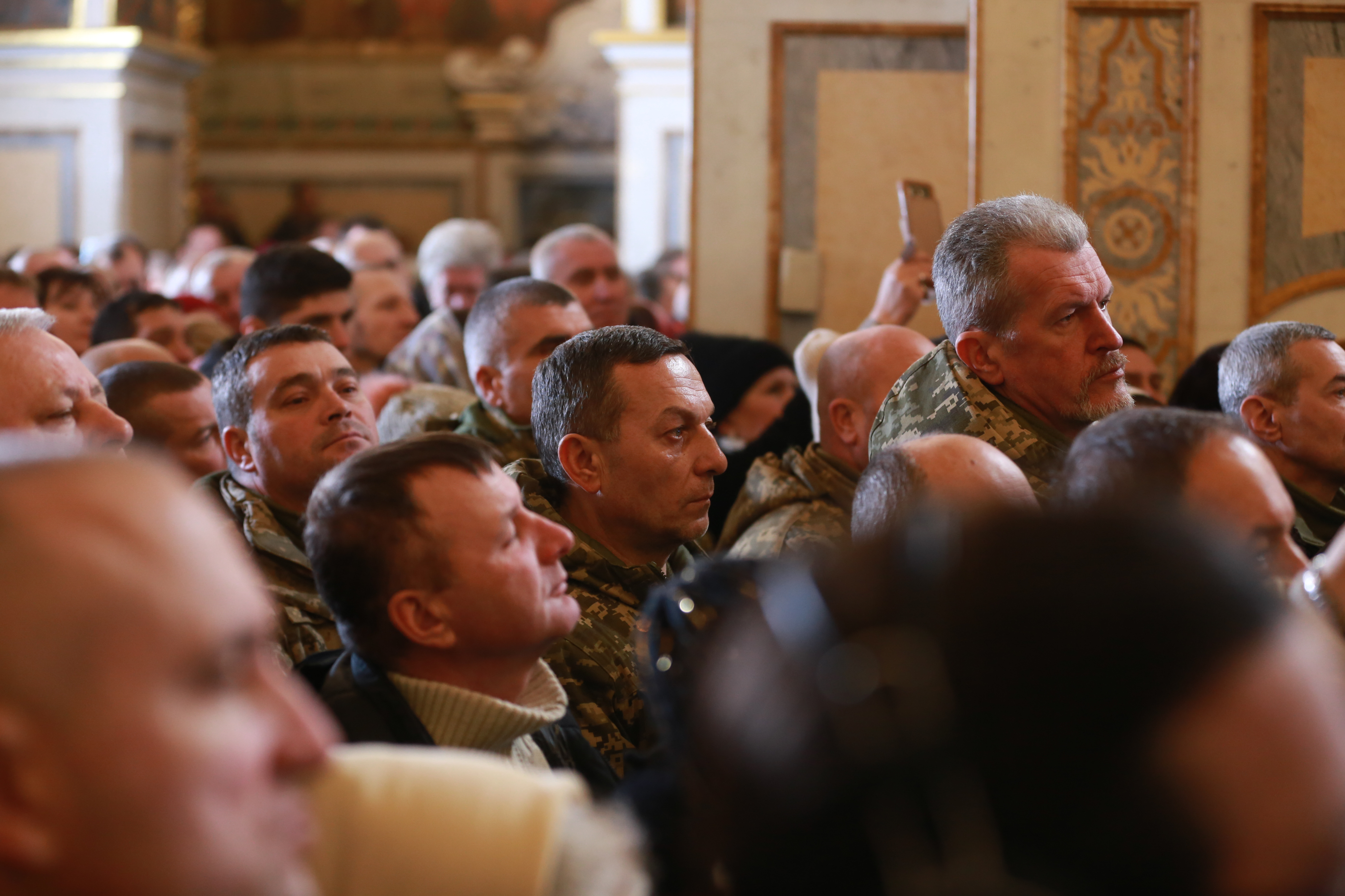 Ukrajinski pravoslavci obilježavaju Božić nakon što je Rusija započela 36-satno primirje