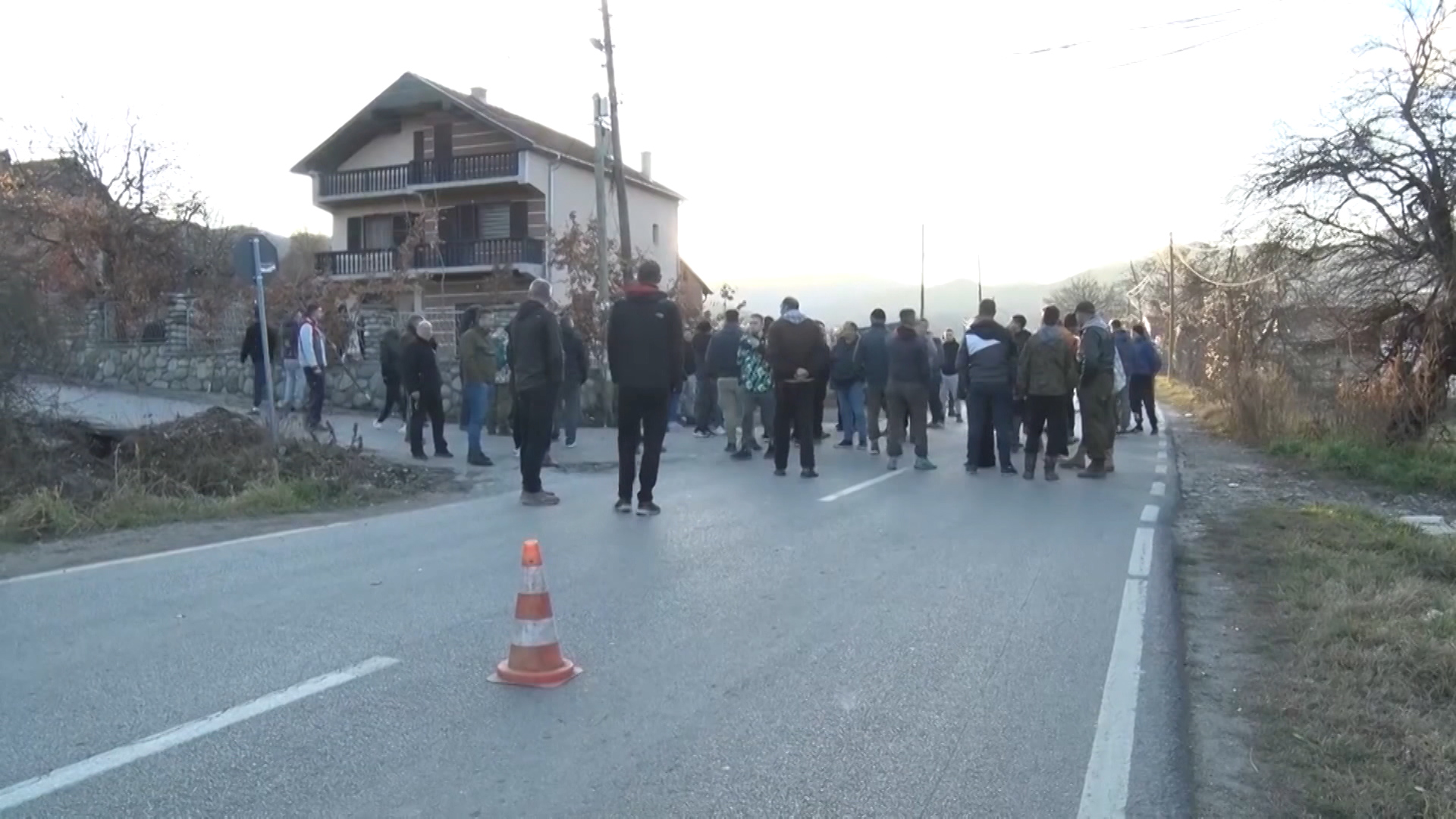 pucnajva kosovo protesti blokadde