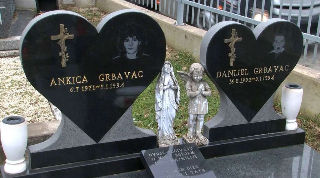 spomenik buhine kuce