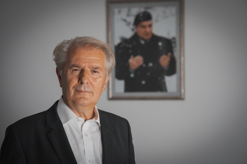 04d8ffa366f8574634108e4a37c85eec