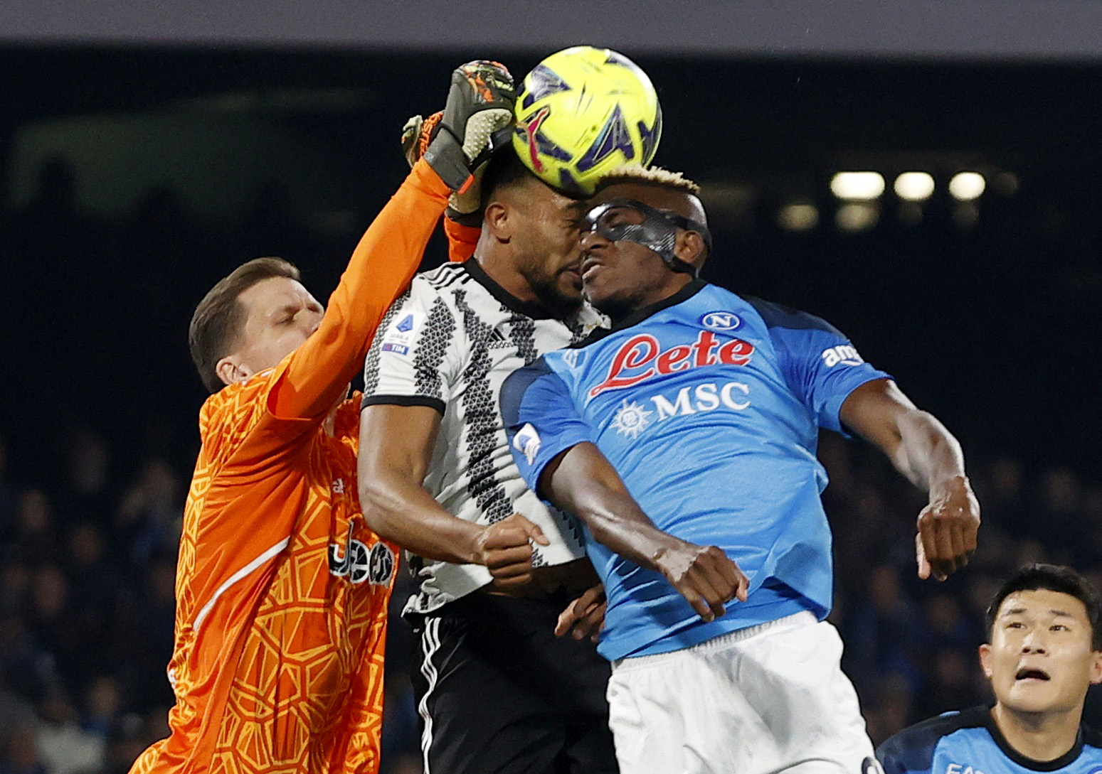 REUTERS/Ciro De Luca