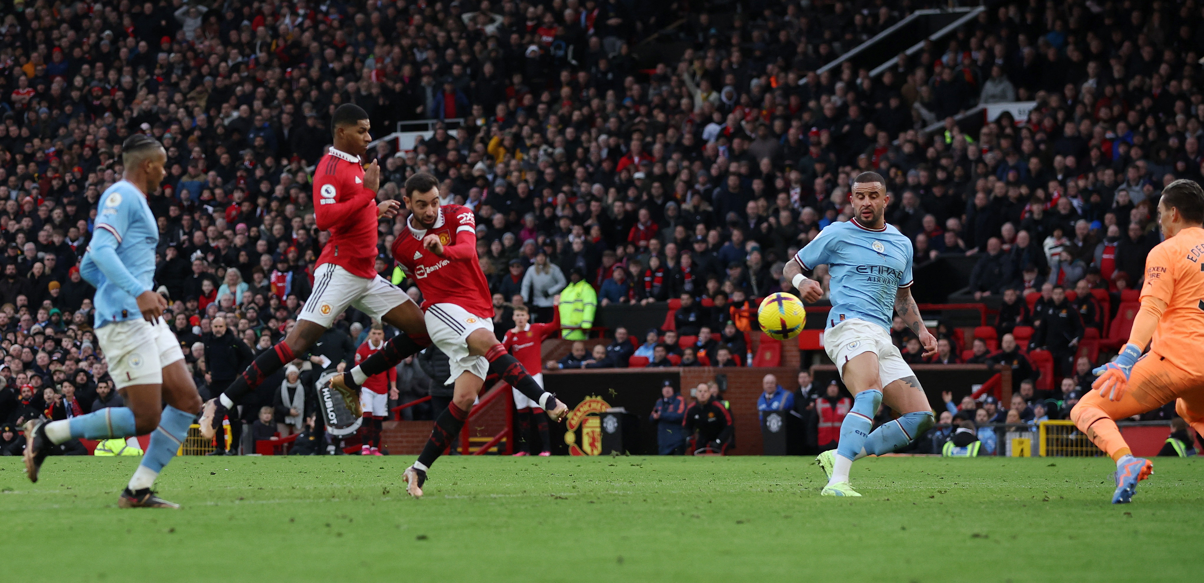 Premier League - Manchester United v Manchester City