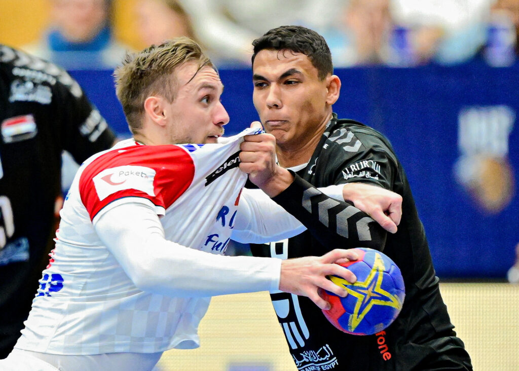 1673866976-2023-01-13T211539Z_818099577_RC2UPY9XHVDI_RTRMADP_3_HANDBALL-WORLD-CRO-EGY-REPORT-1024x732.jpg
