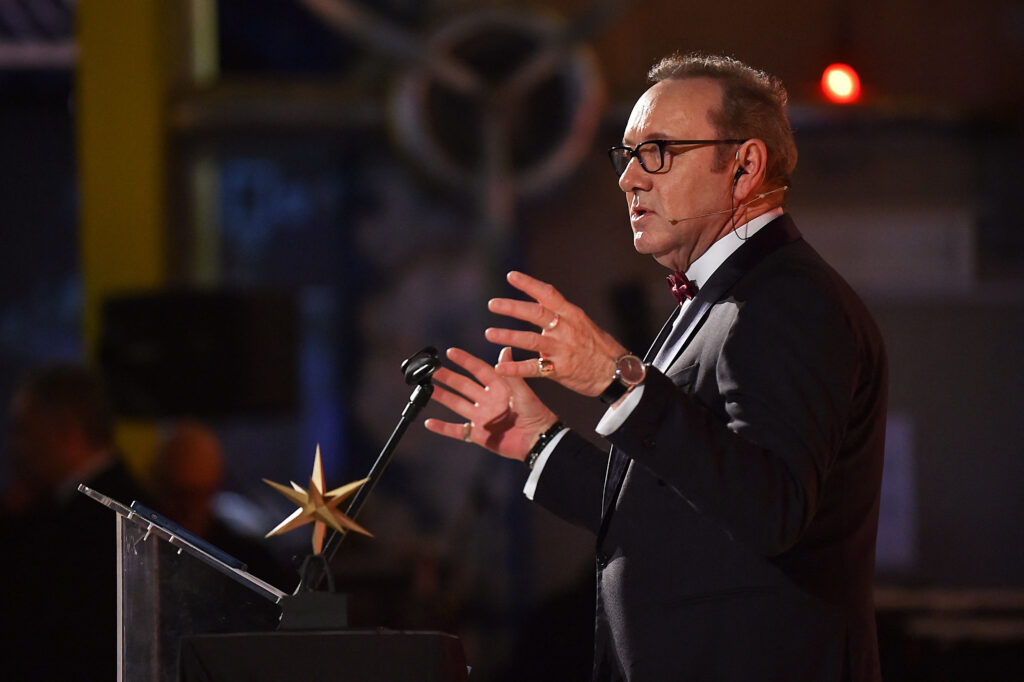 1673963277-2023-01-16T181226Z_1308978499_RC2URY9Q7G48_RTRMADP_3_PEOPLE-KEVIN-SPACEY-AWARD-1024x682.jpg