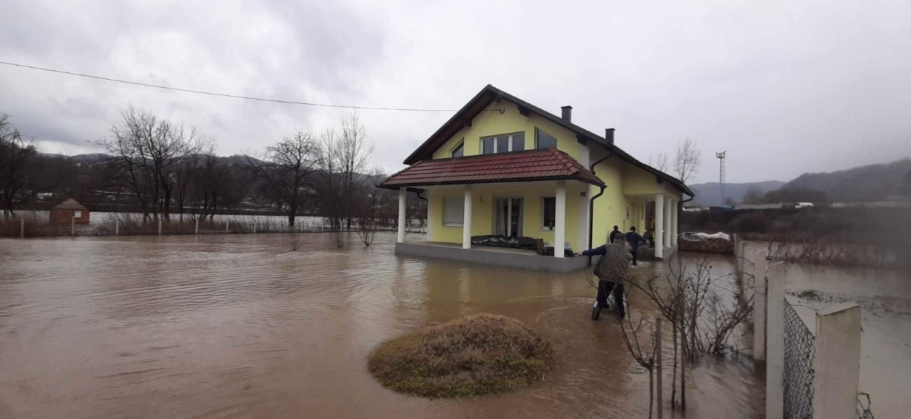 poplave drina karakaj