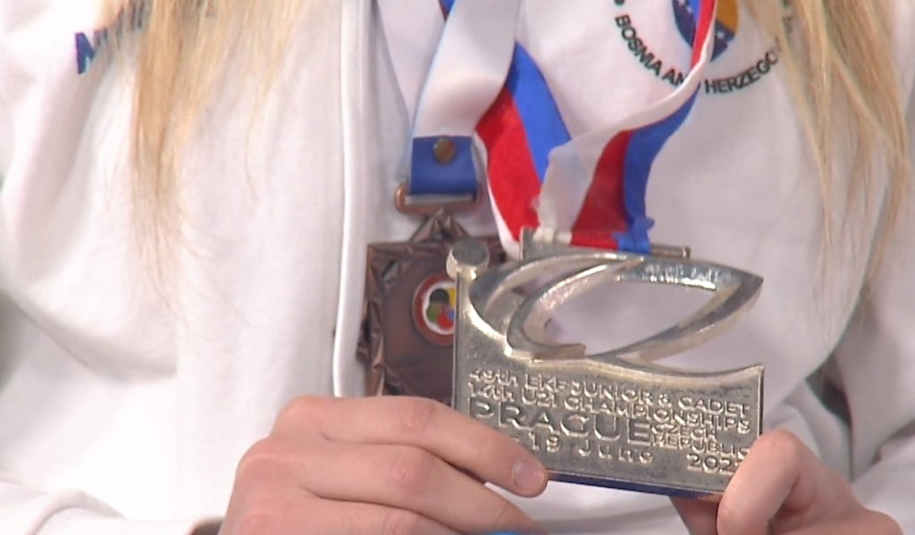 1674639738-Emina-Sipovicc-Medalje-1024x599.png
