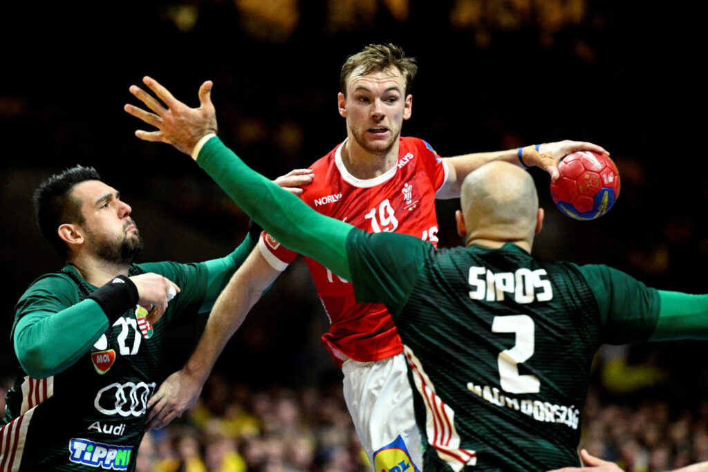 1674674094-2023-01-25T185553Z_251020004_RC2SXY9MZ2IV_RTRMADP_3_HANDBALL-WORLD-DNK-HUN-REPORT-1024x683.jpg