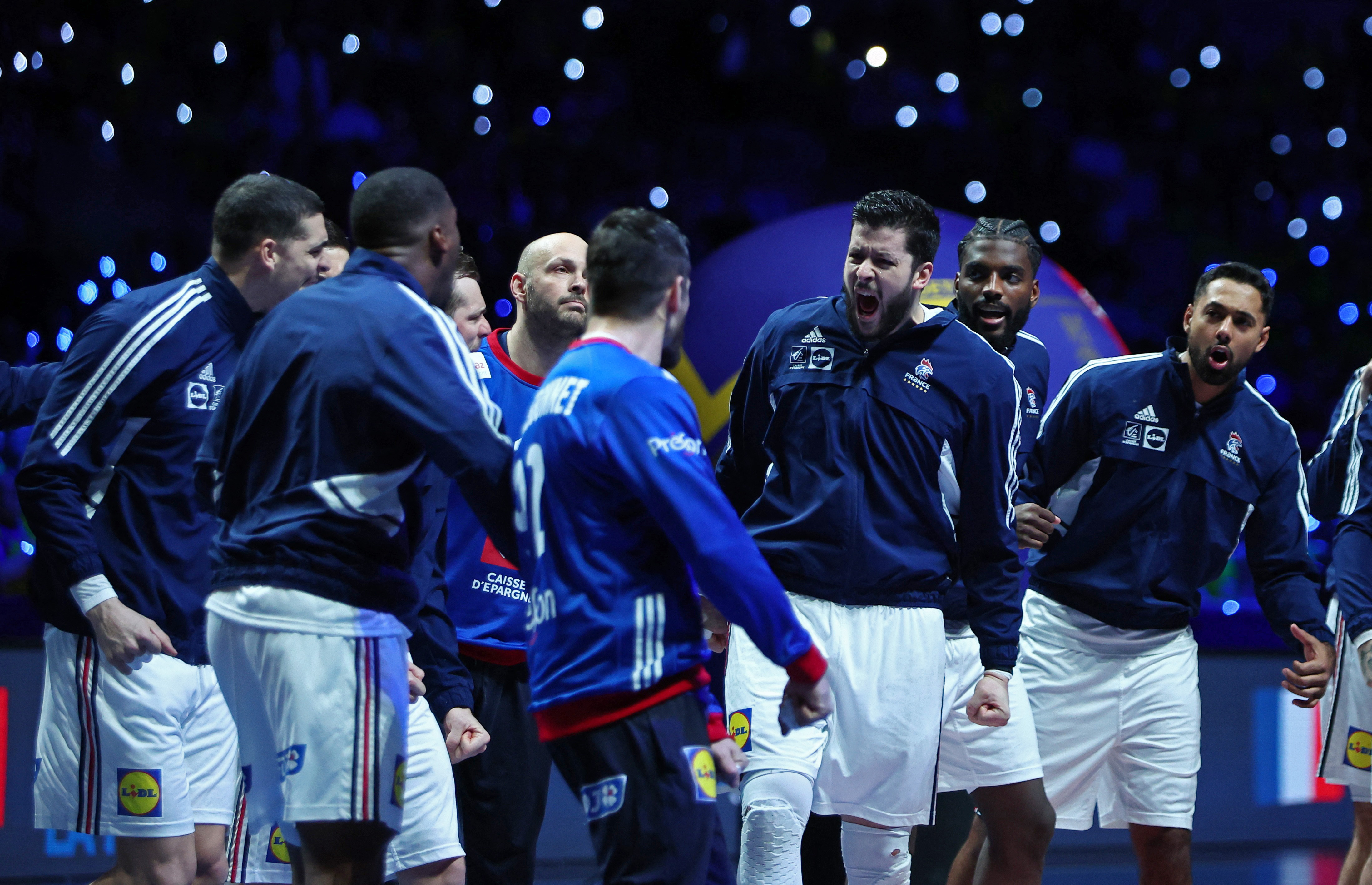 REUTERS/Kacper Pempel