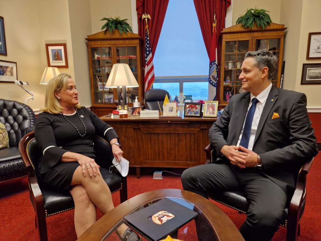 l_ed3ce86f7d47044df9936dcb6e50e7ee