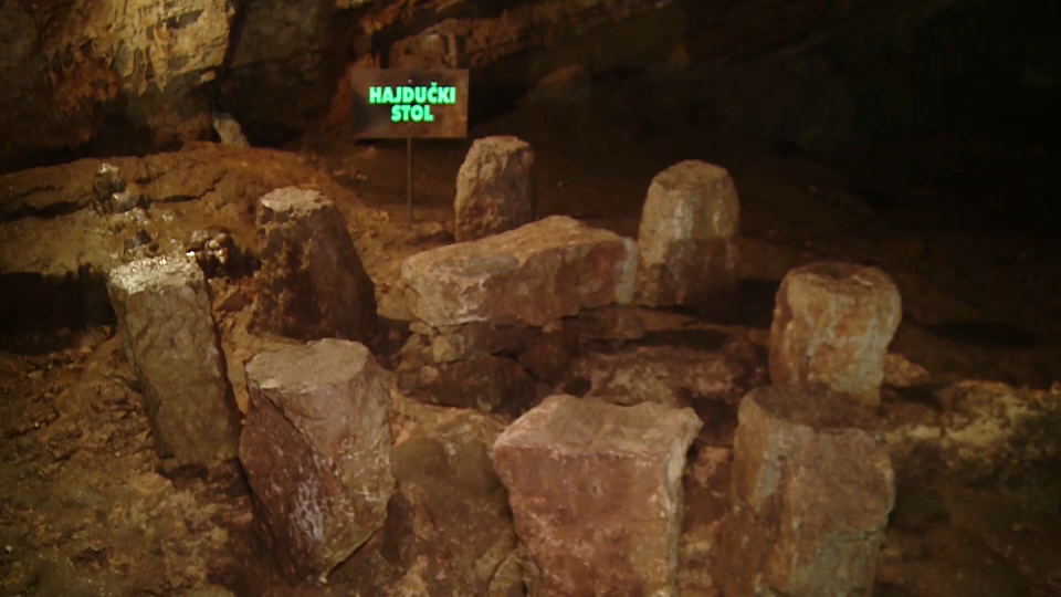 vjetrenica hajducki stol