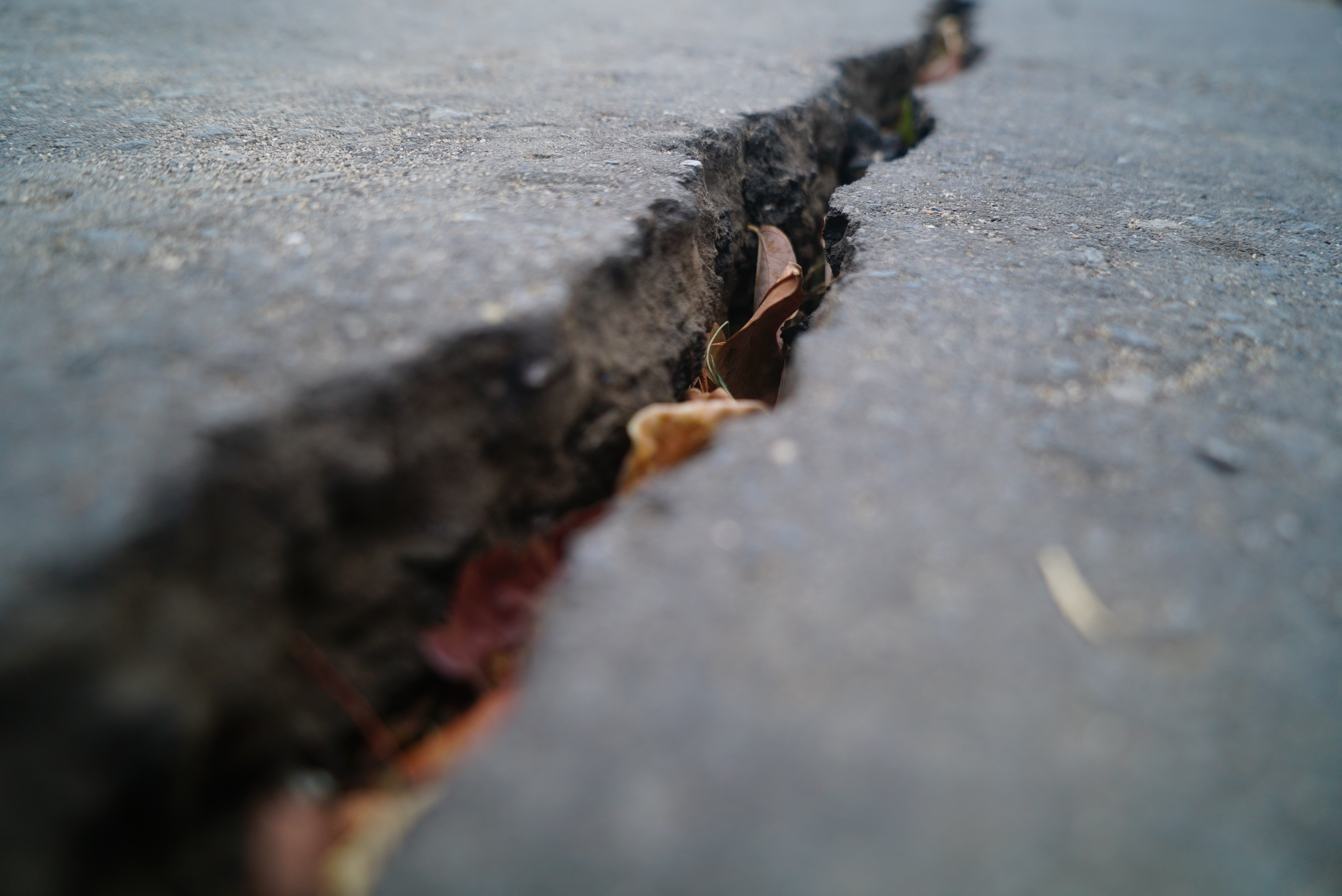 Strong,Earthquake,Damage