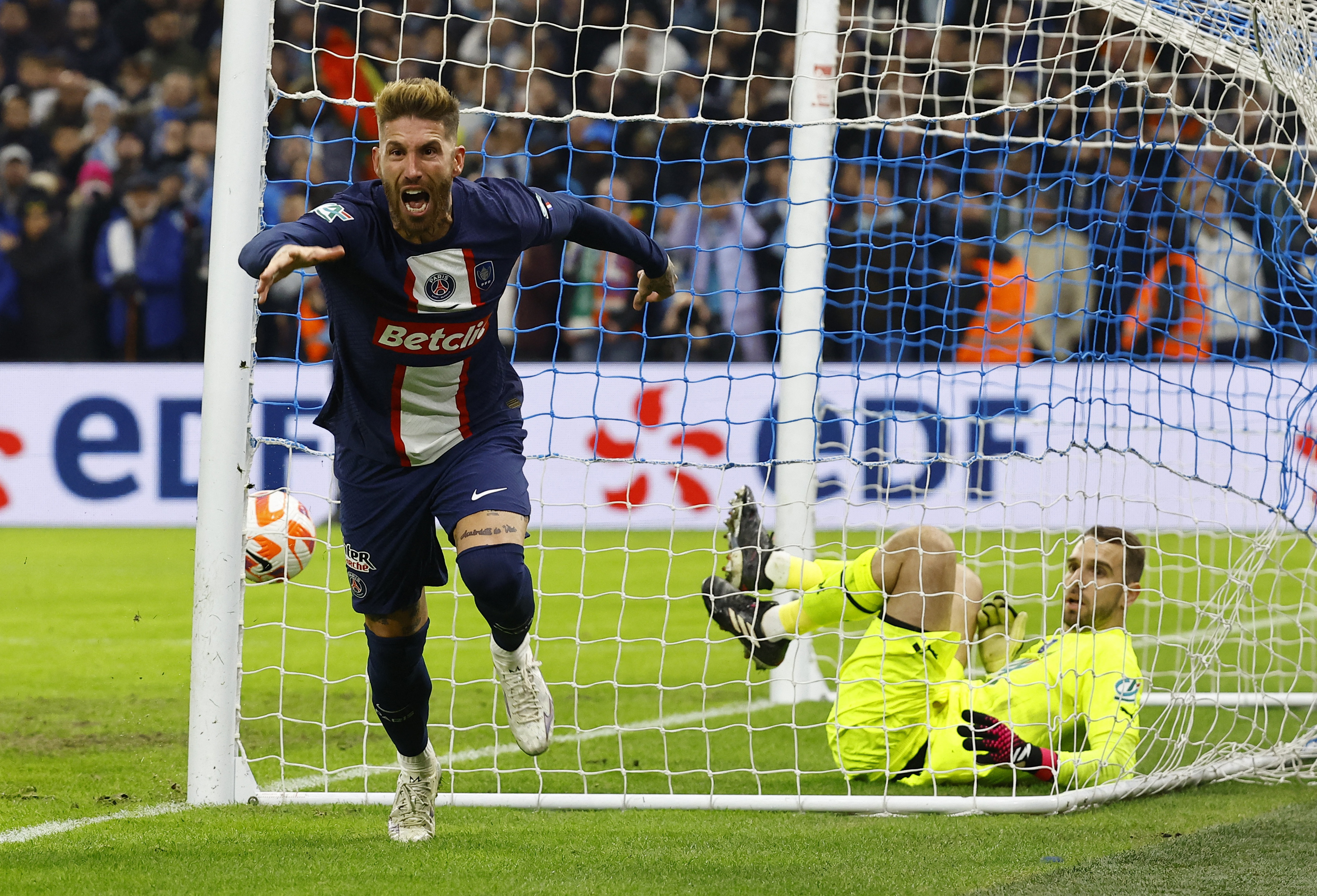 Coupe de France - Round of 16 - Olympique de Marseille v Paris St Germain