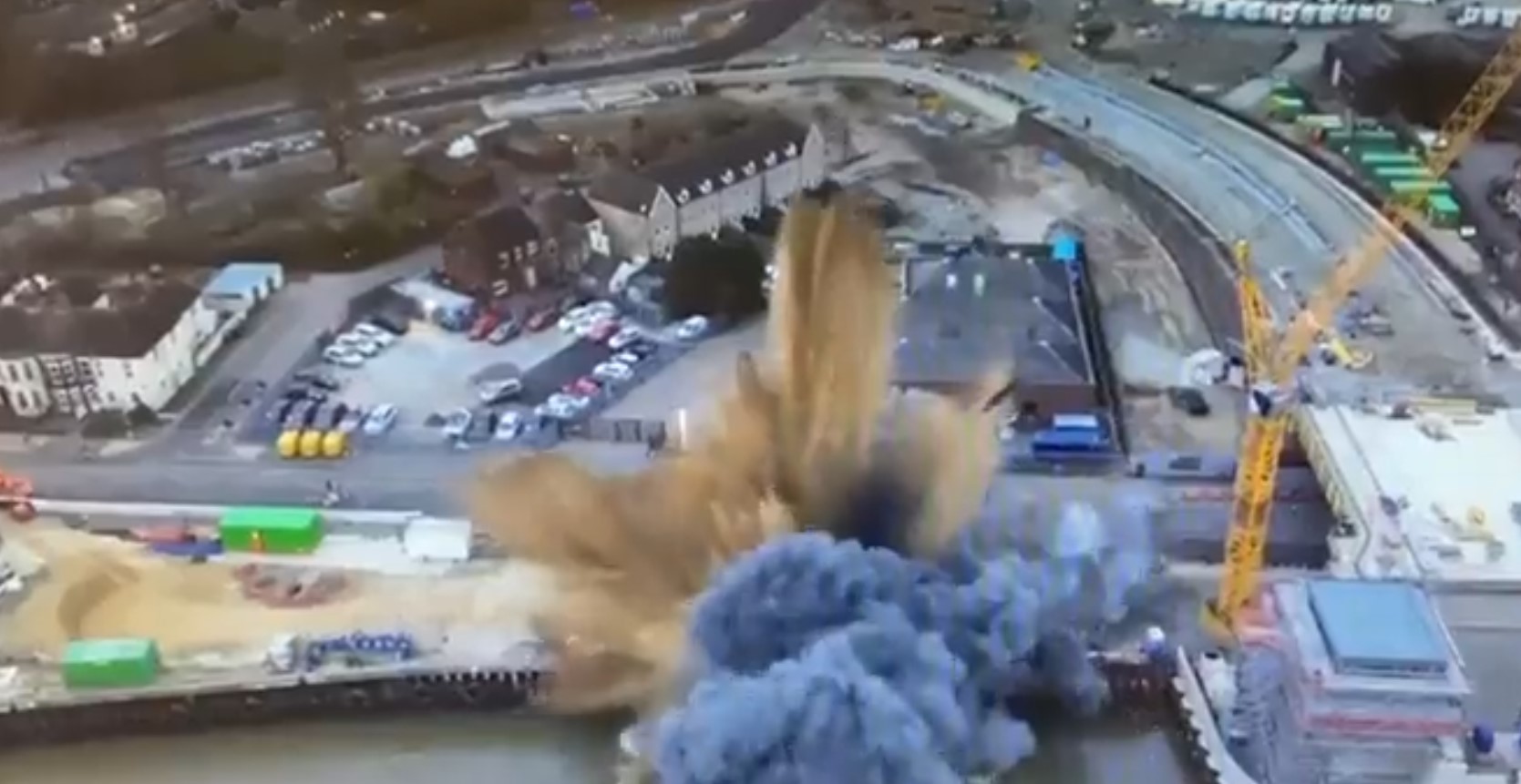 eksplozija velika britanija aviobomba