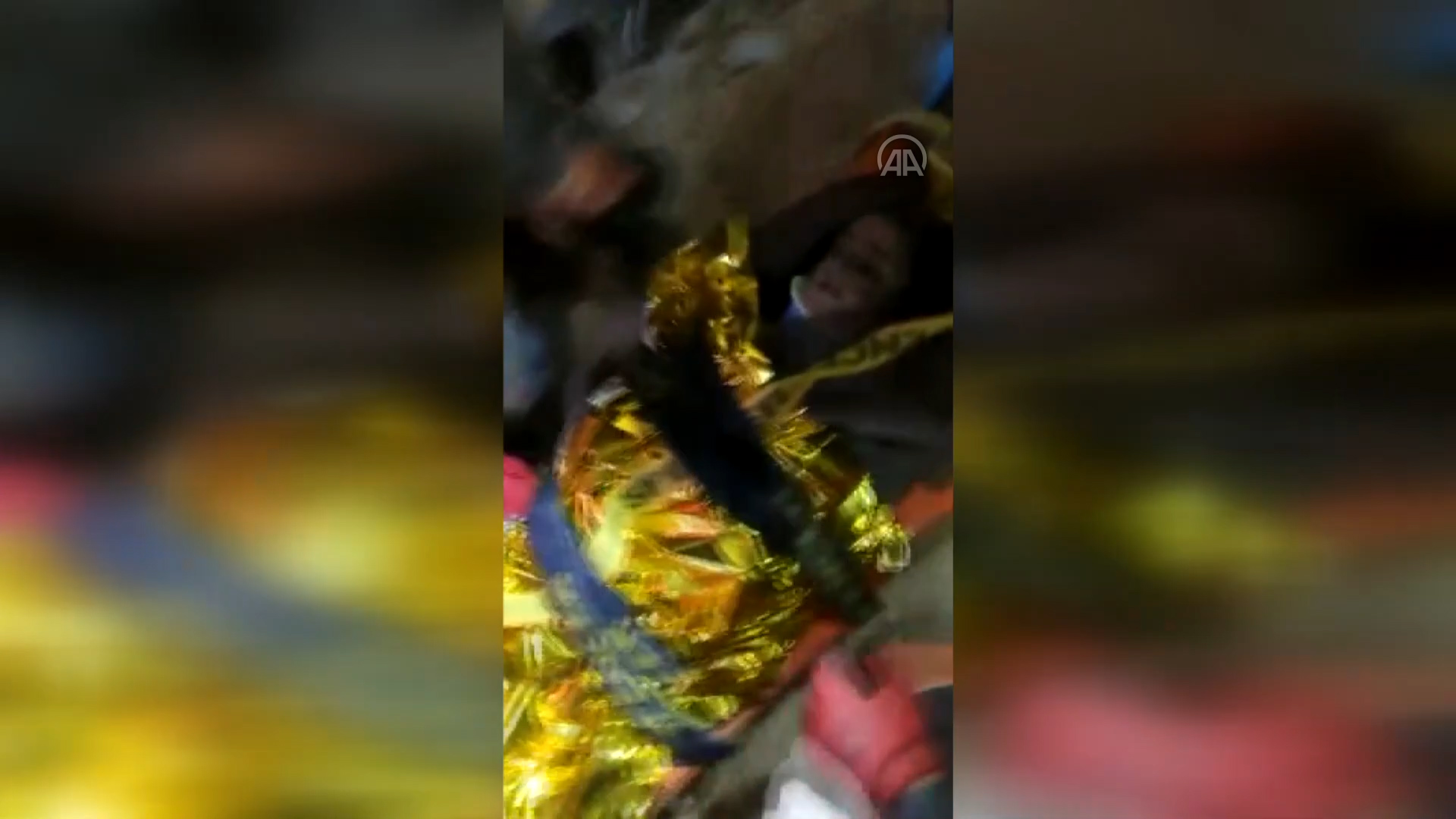 AA-20230211-30265682-30265681-TURKIYE_SEDMOGODISNJA_DJEVOJCICA_SPASENA_IZ_RUSEVINE_NAKON_136_SATI.mp4.00_01_32_18.Still001