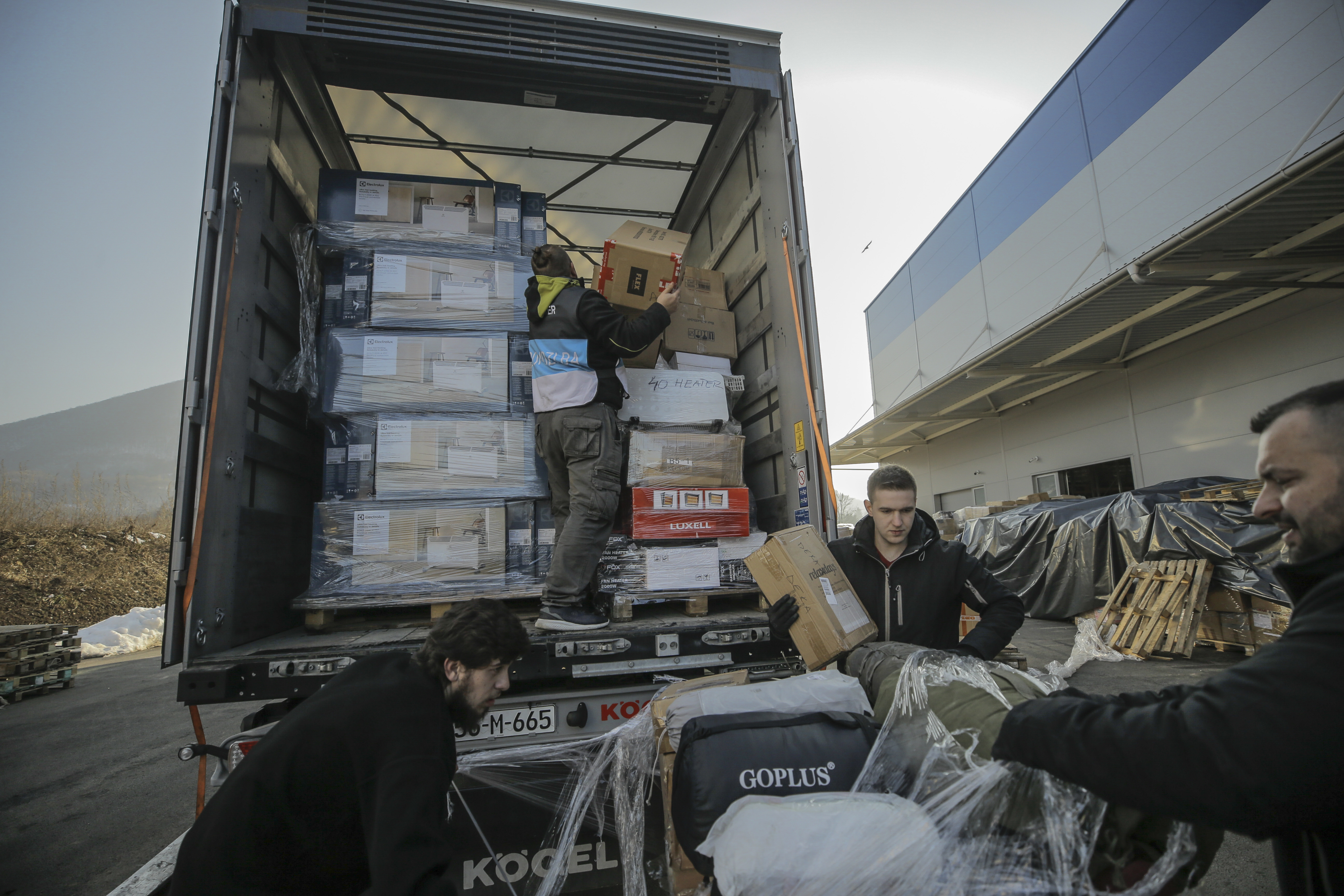 Pomozi.ba: Prvi kamion s pomoći krenuo ka Turkiye, do kraja sedmice kreće i veliki konvoj