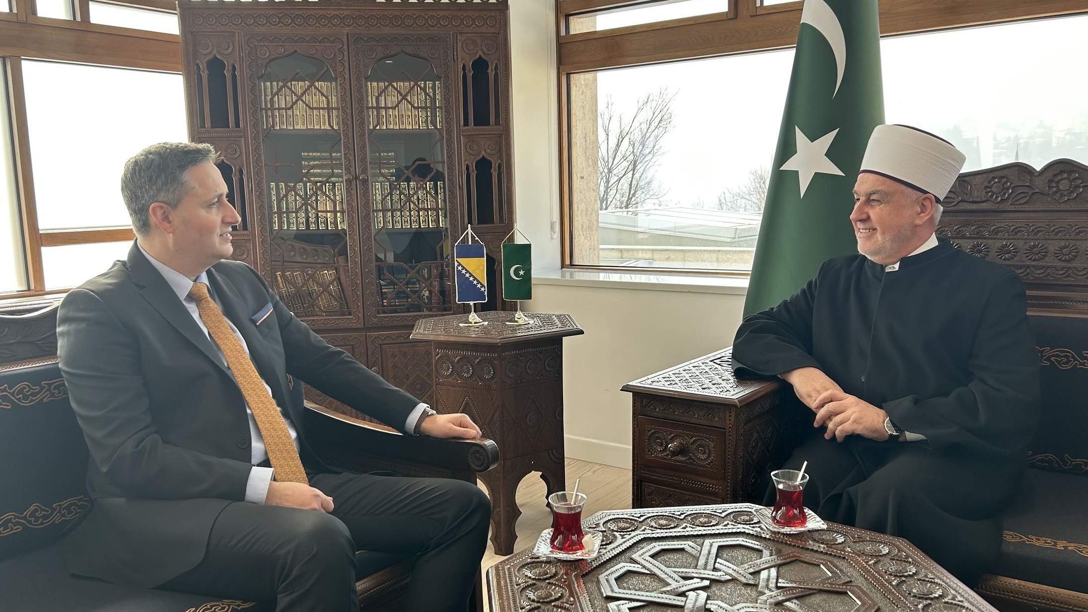 reisul-ulemu-husein-ef-kavazovica-posjetio-denis-becirovic-clan-predsjednistva-bosne-i-hercegovine81166