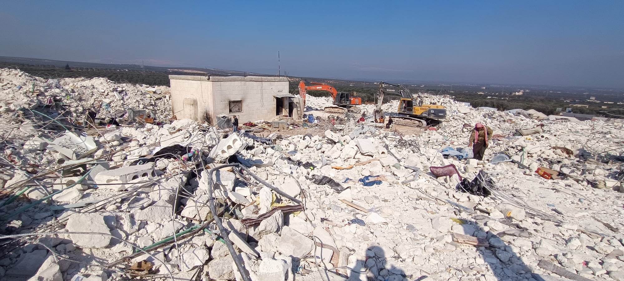 330775592_568774815273407_130105827896829461_n