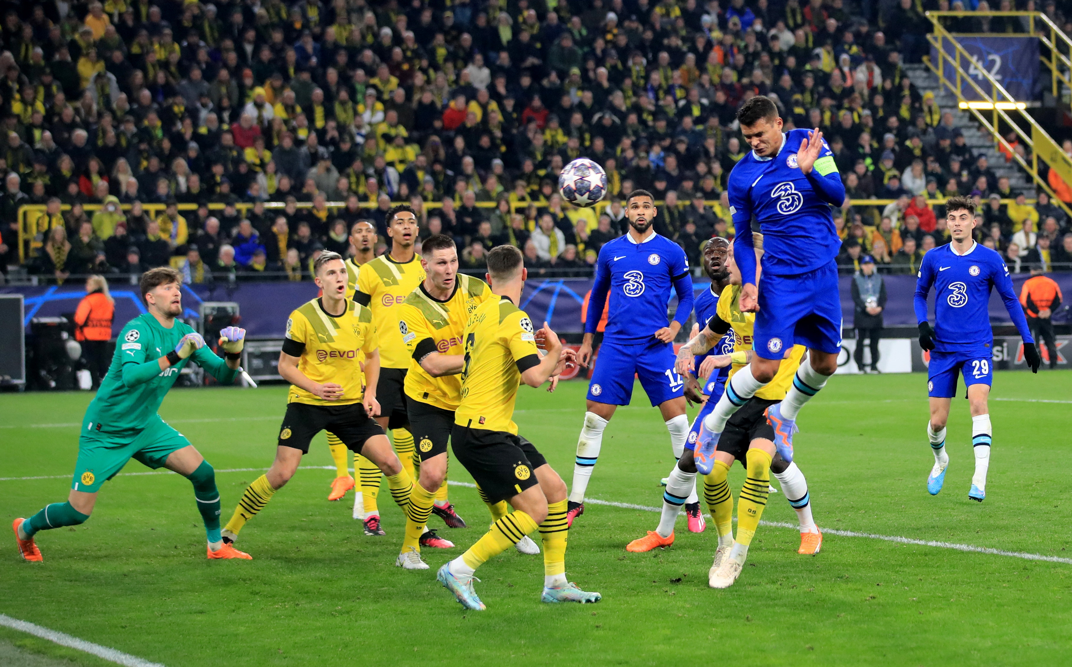 Champions League - Round of 16 First Leg - Borussia Dortmund v Chelsea