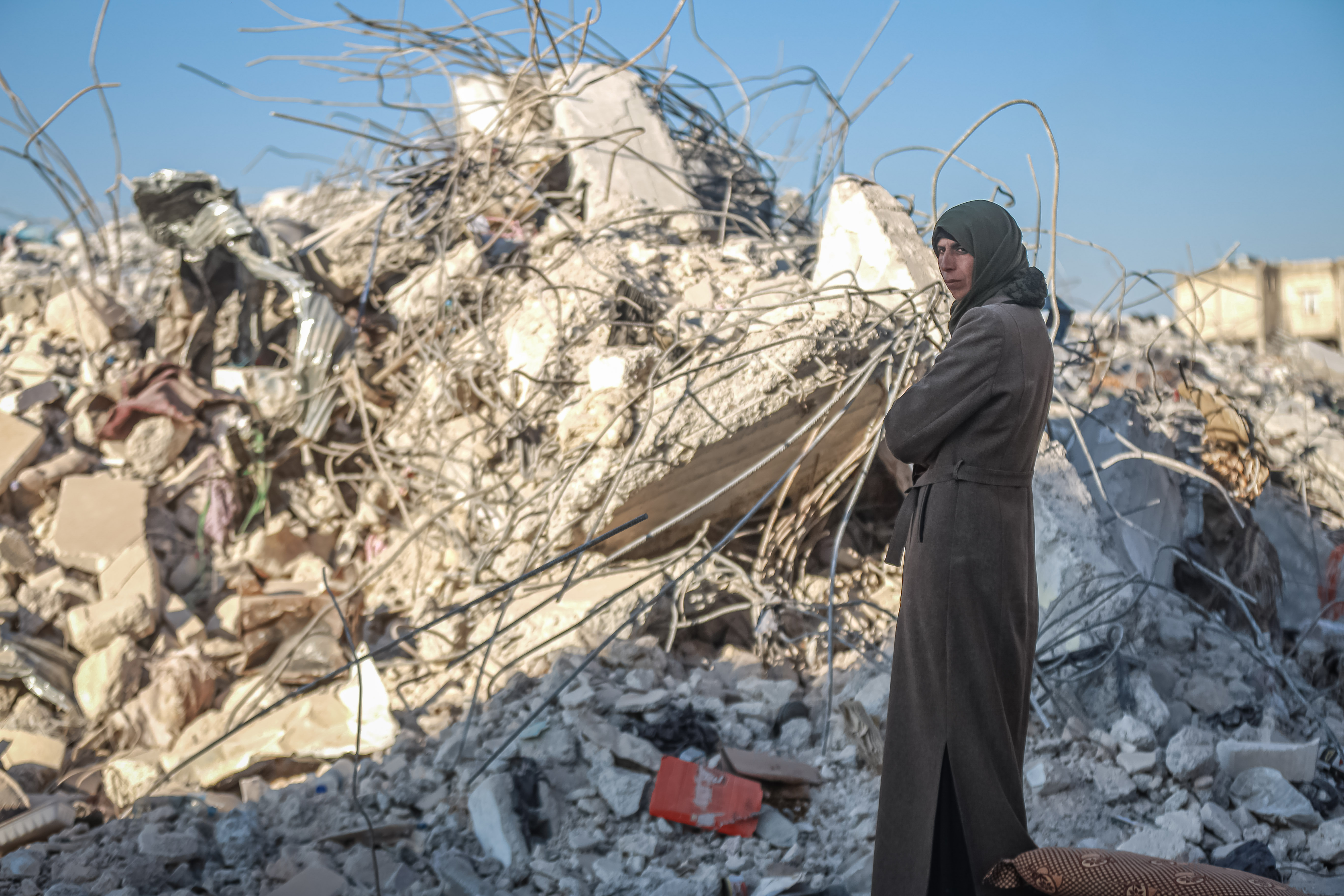 Sirijci među ruševinama pokušavaju preživjeti u teškim uslovima