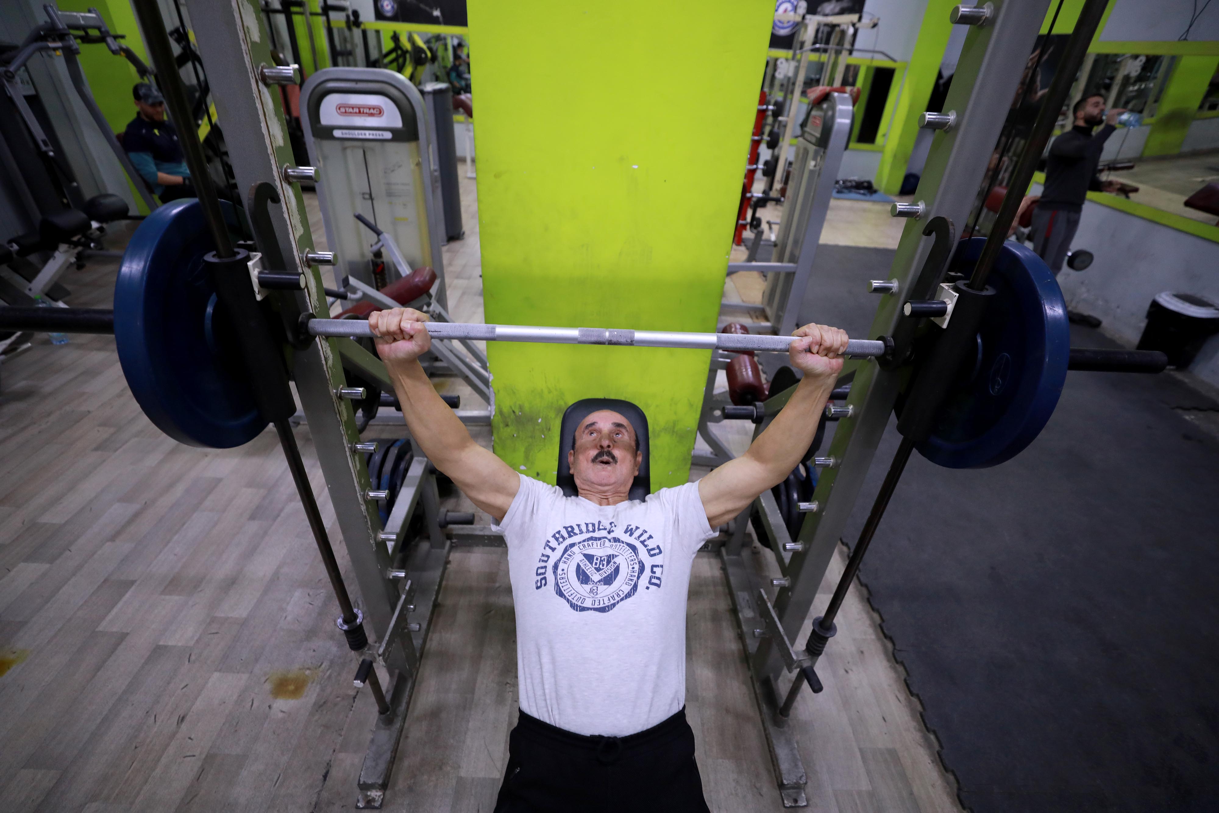 Palestinski bodybuilder Duveykat trenira u devetoj deceniji života: Duša ne stari