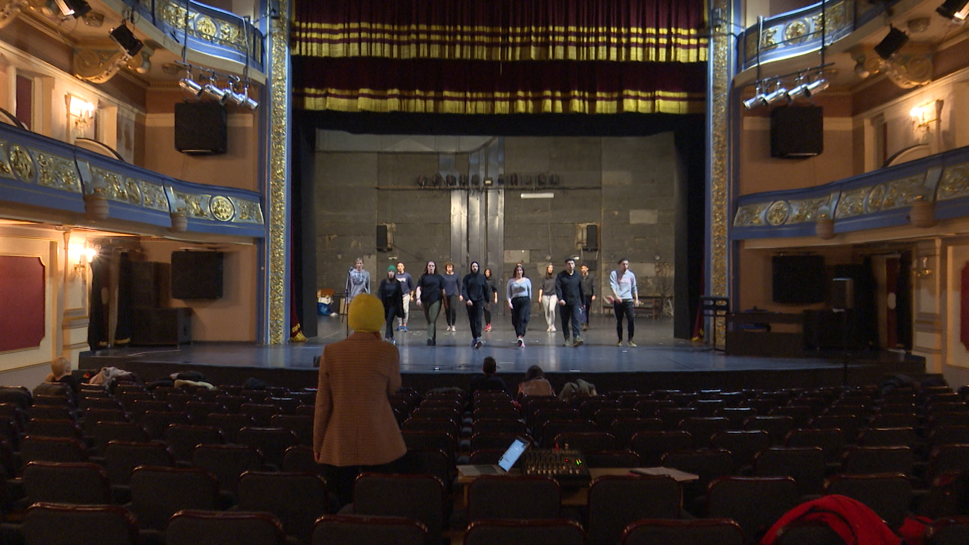 SA-IDIOT PREDSTAVA PKG-ADG-1(20230221-131755094).mxf.00_02_13_20.Still001