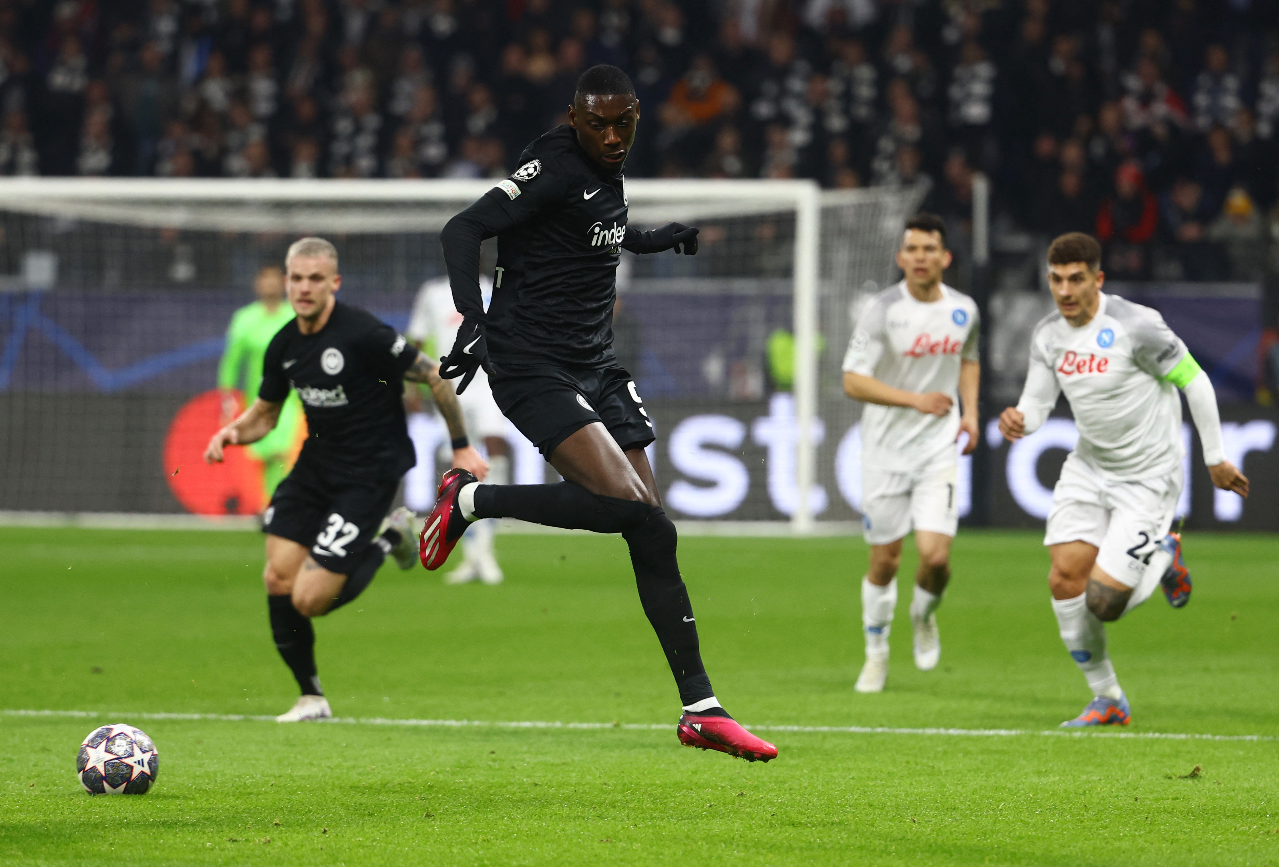 Champions League - Round of 16 First Leg - Eintracht Frankfurt v Napoli