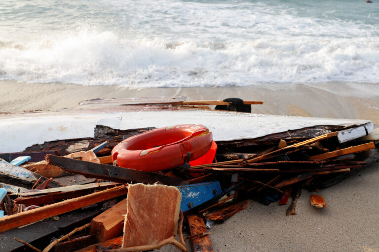 borodlom bro potonuo s migranitma