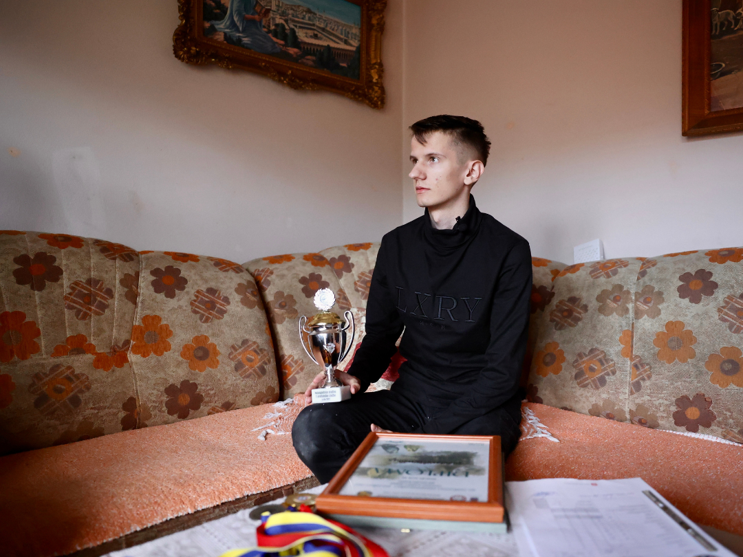 Hamza Omerašević-dječak sa pticama