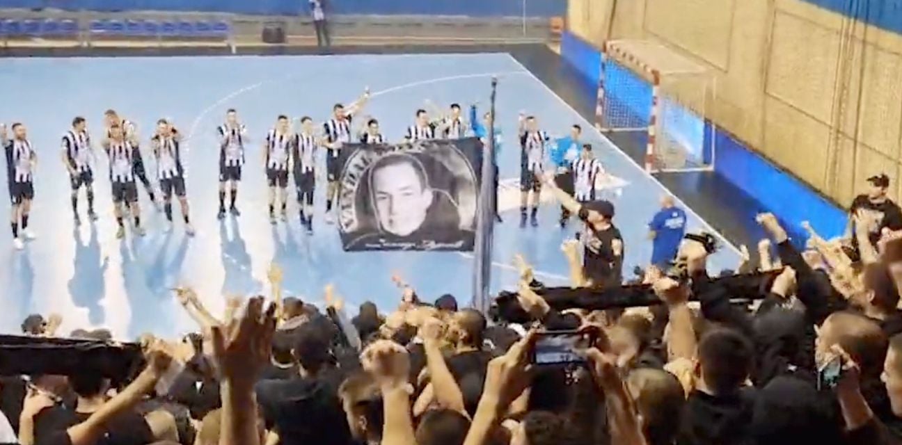 62490528-navijaci-partizana-protiv-vardara