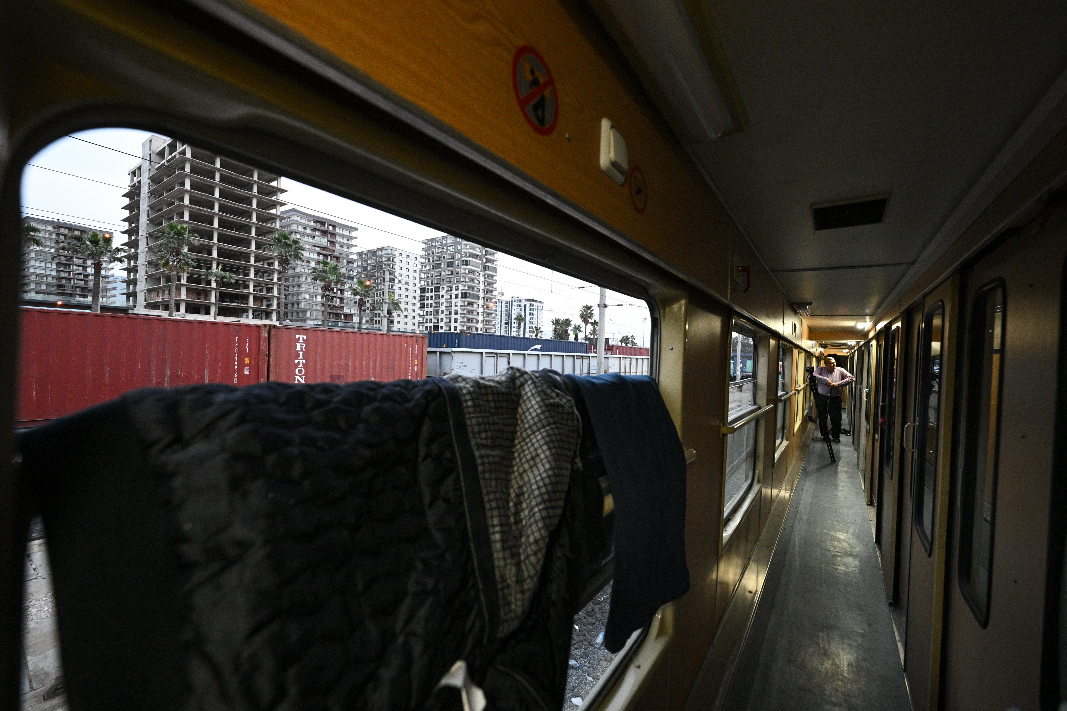 Voz pretvoren u privremeni smještaj za skoro 1.000 preživjelih u zemljotresu u Hatayu