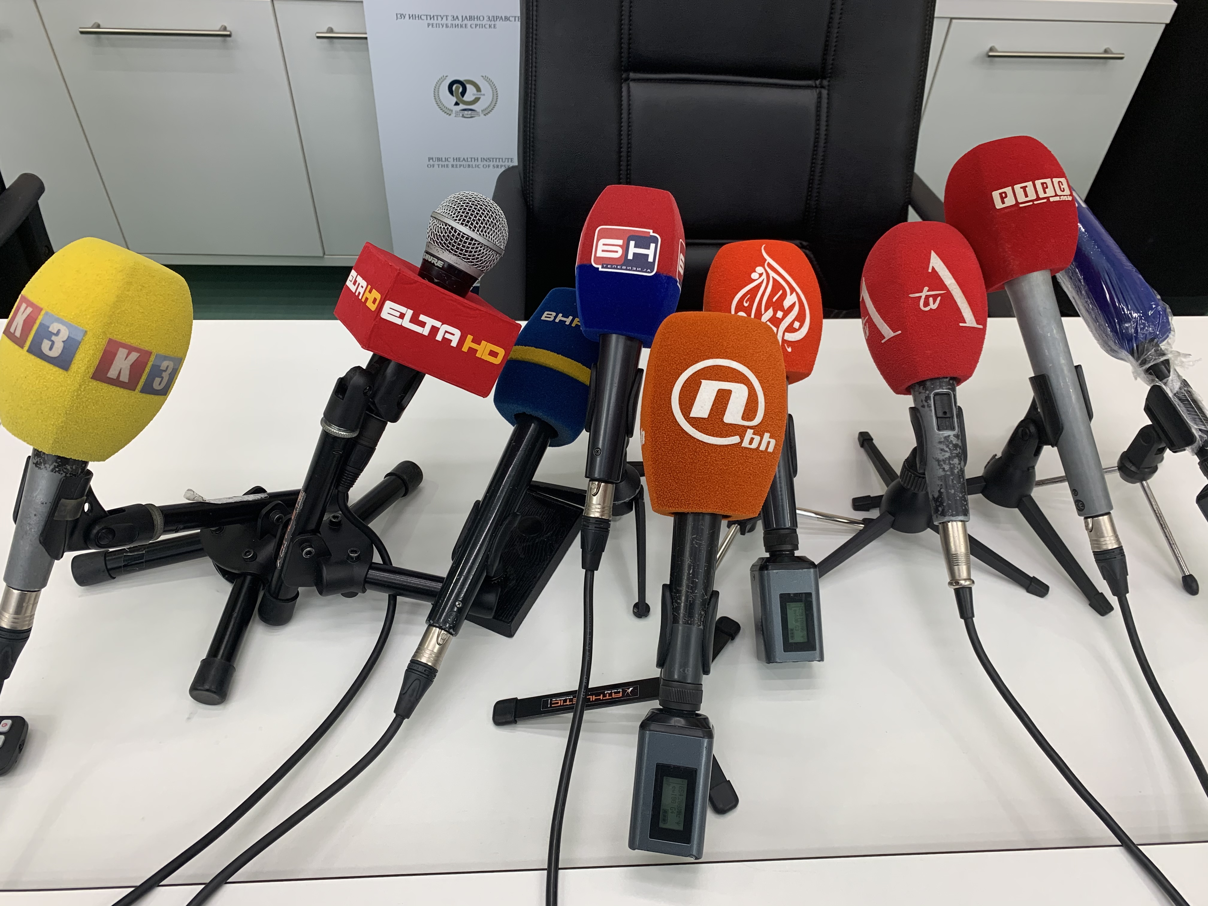 mikrofoni, mediji, press, novinari