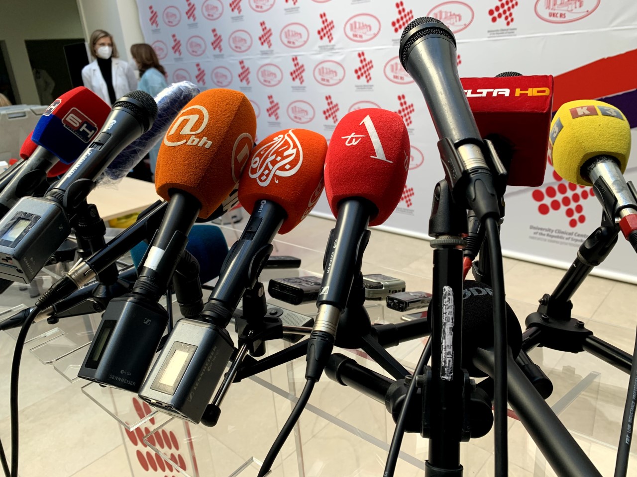 mikrofoni, mediji, press, novinari