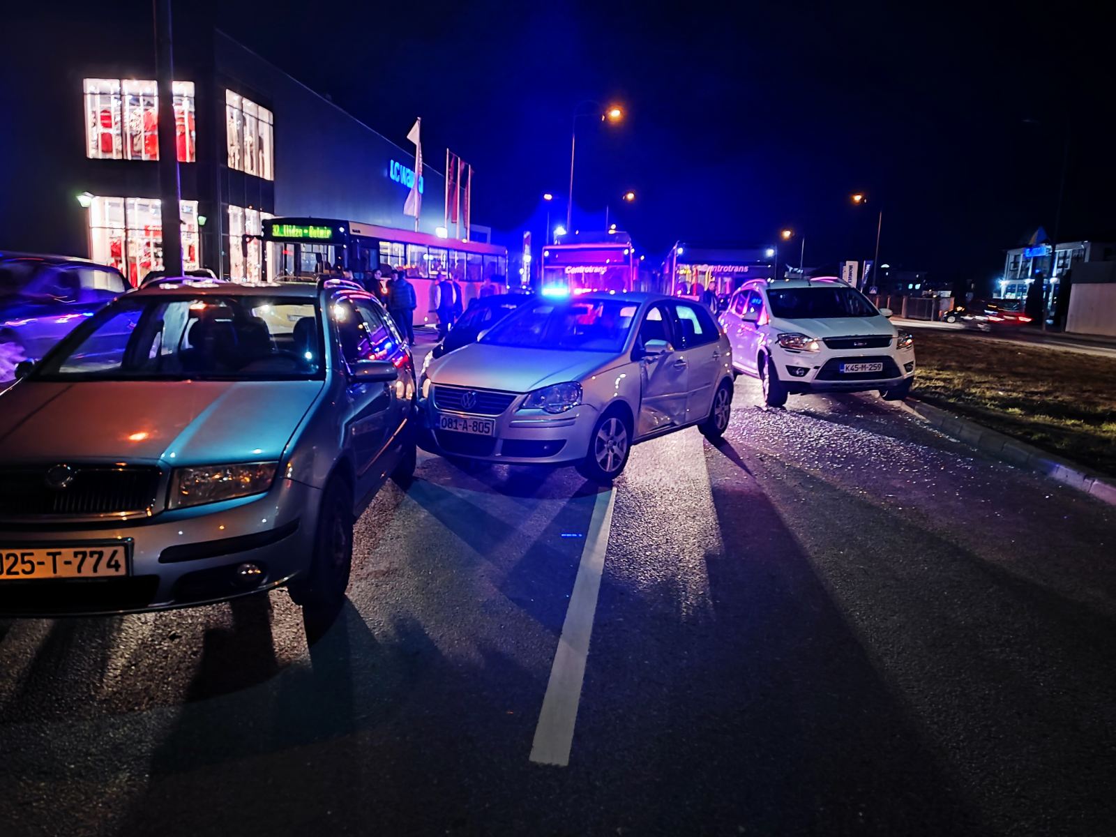 IMG-e60bd1ae27e4721795ef95d4ea26fac0-V