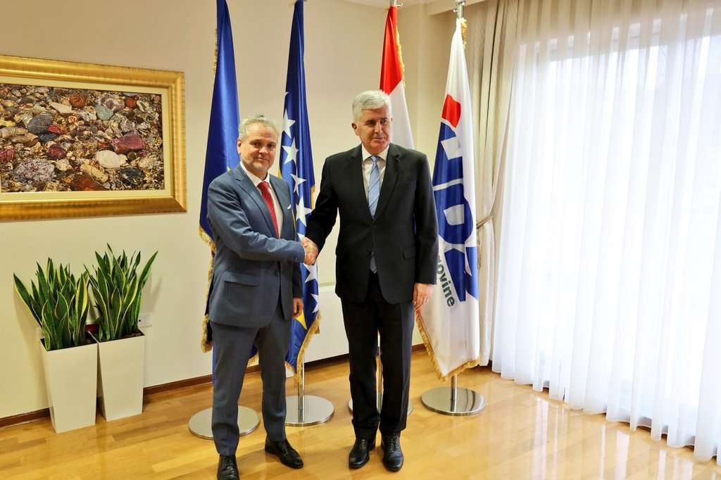 l_6fe3a42265b1da7e81d5ad54d68fb0e9