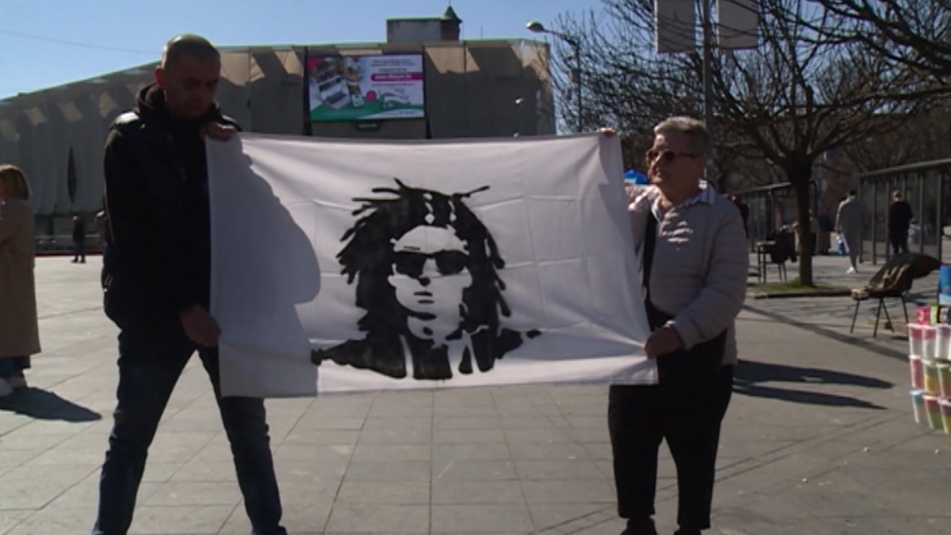 SA-.00_00_03_17.Still001