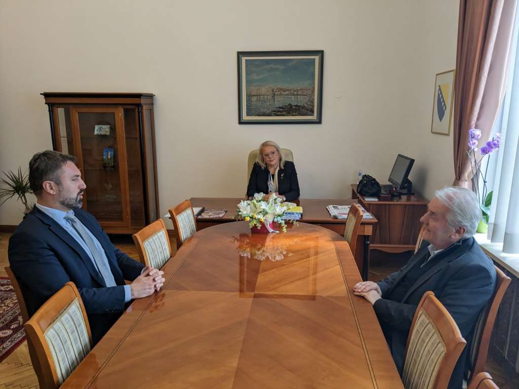 Bradara, Stojanović i Lendo8551ceee1b7