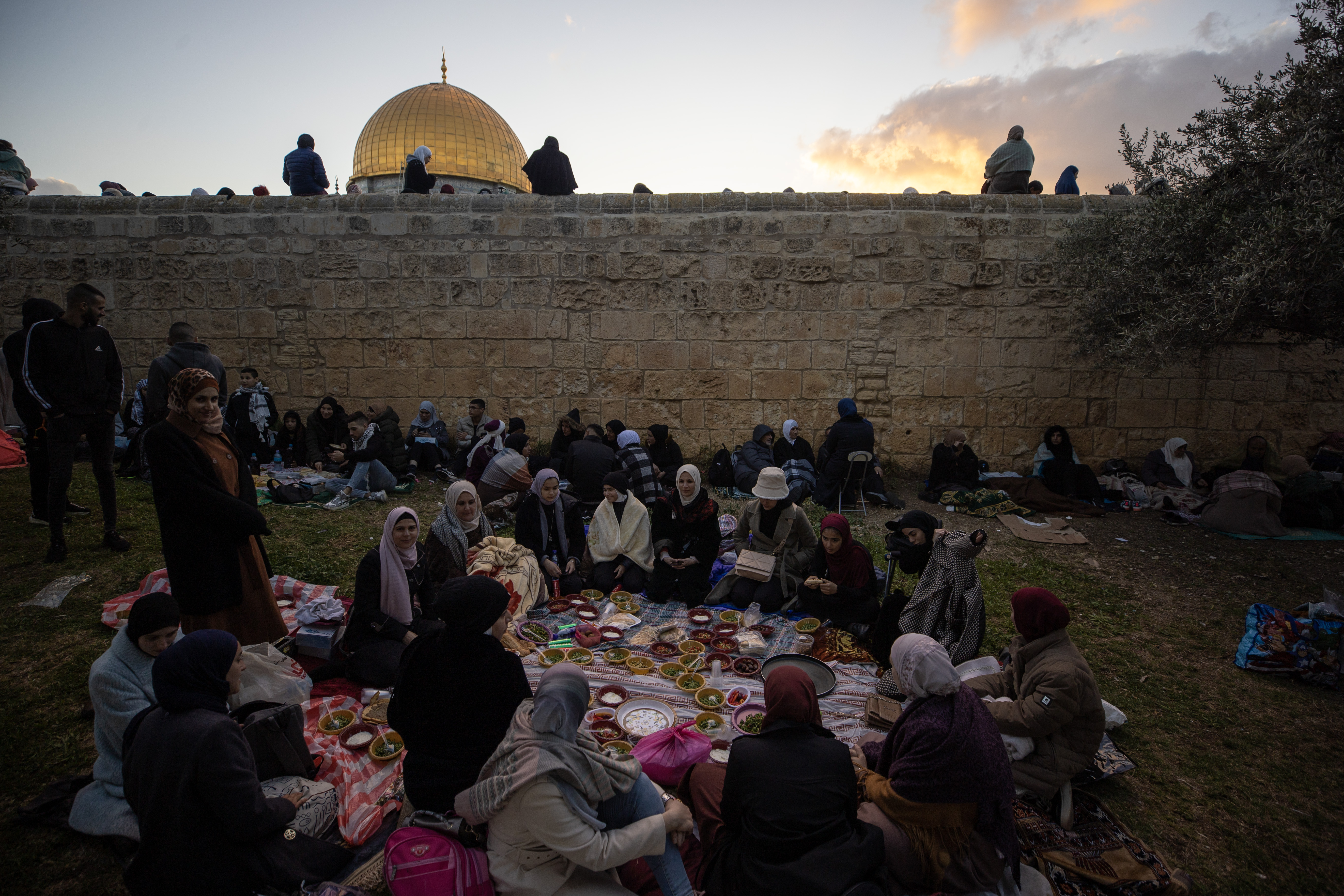Iftar u haremu Al-Akse