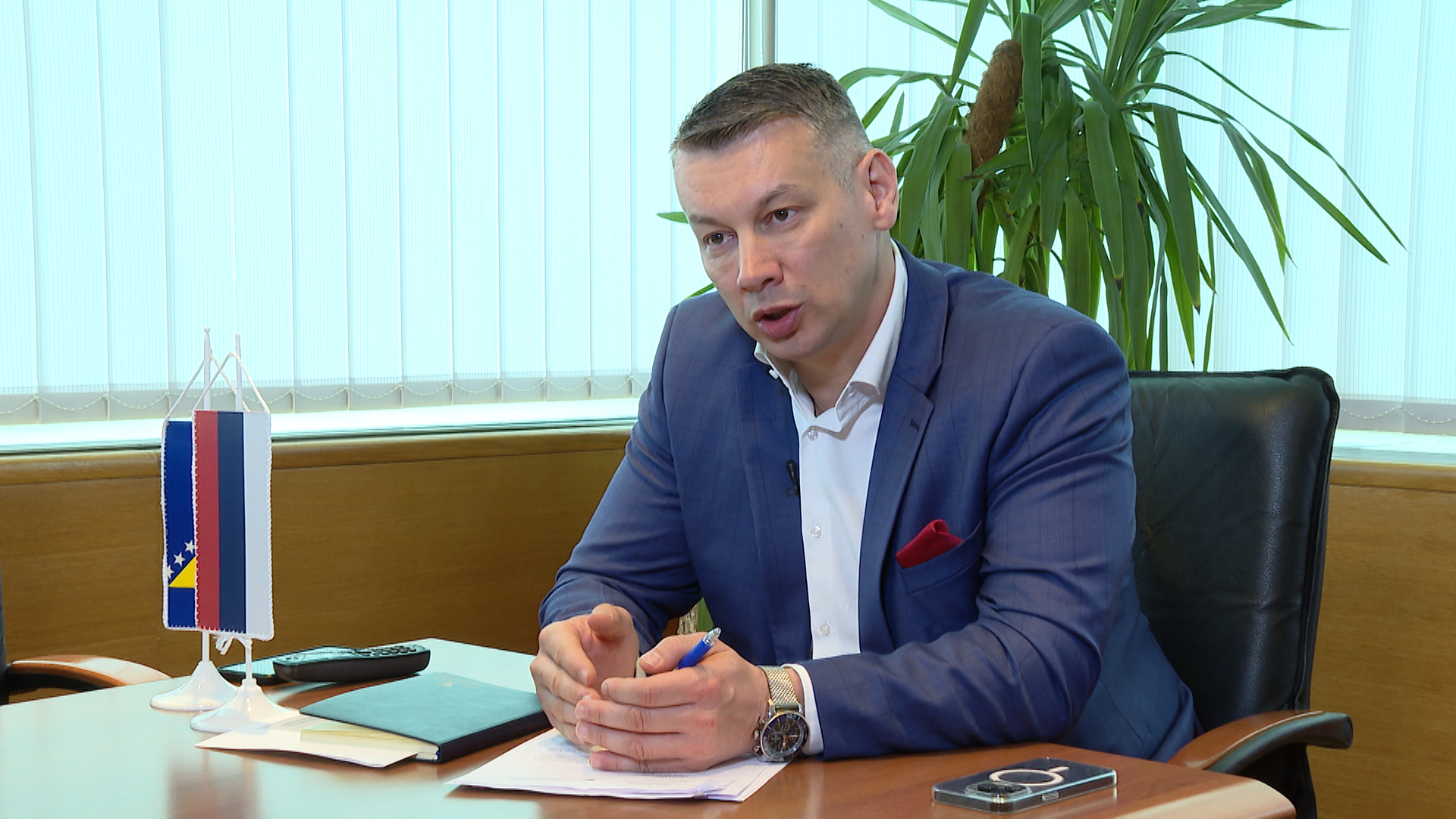 sa-nesic-amk(20230407-123953783).MXF.00_03_43_07.Still001