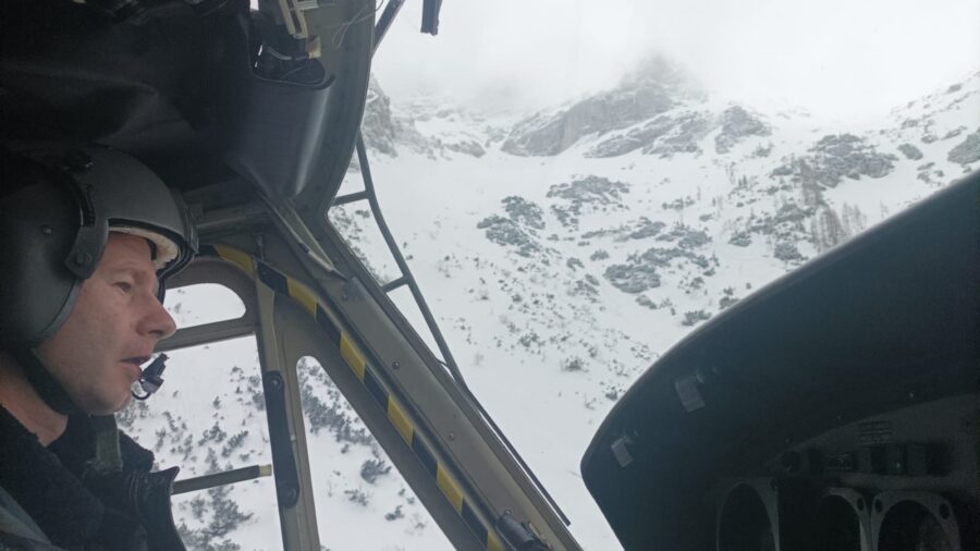 1681046737-lavina-slovenija-2