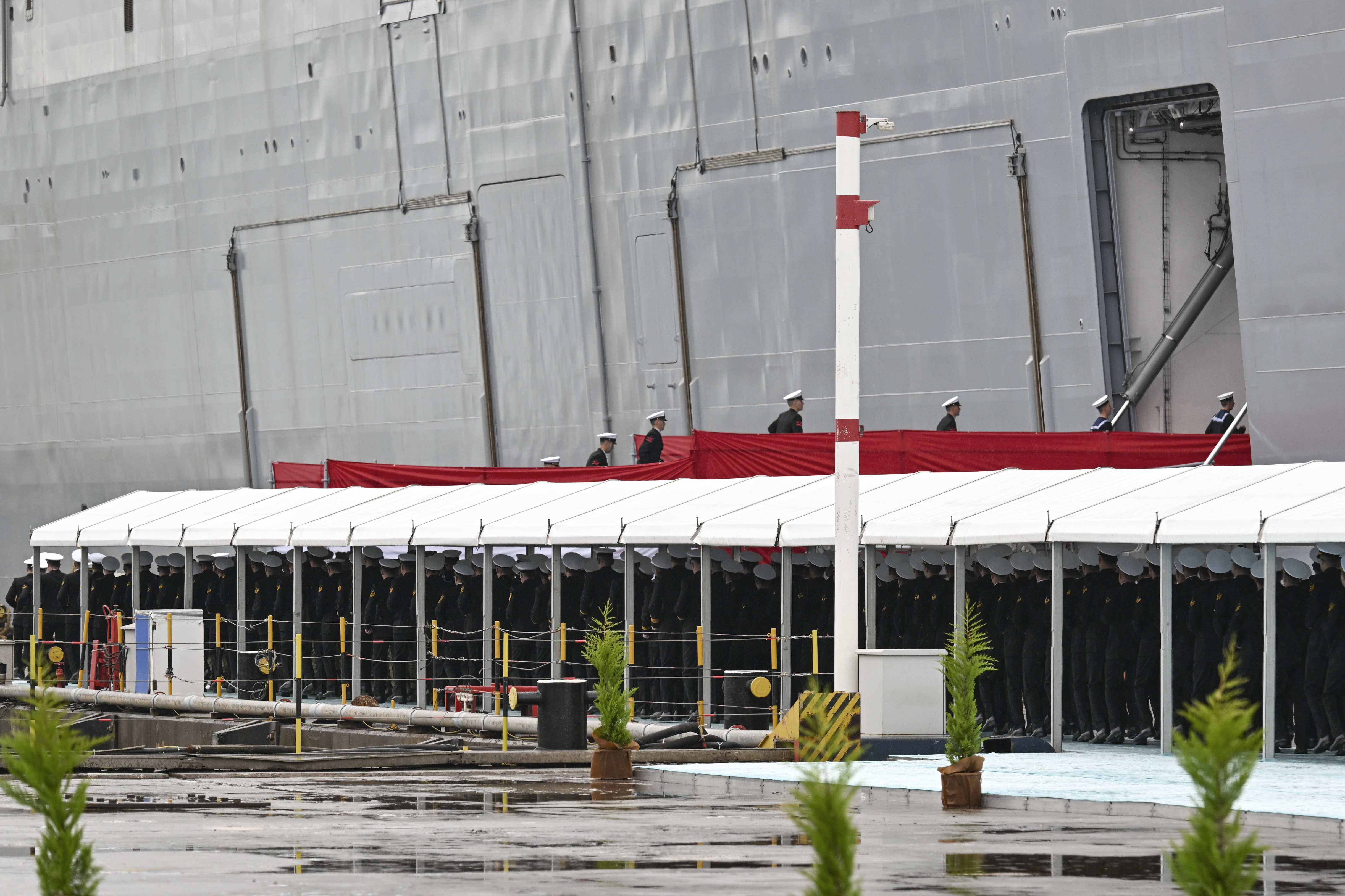 Najveći turski ratni brod "TCG Anadolu" isporučen Turskoj ratnoj mornarici