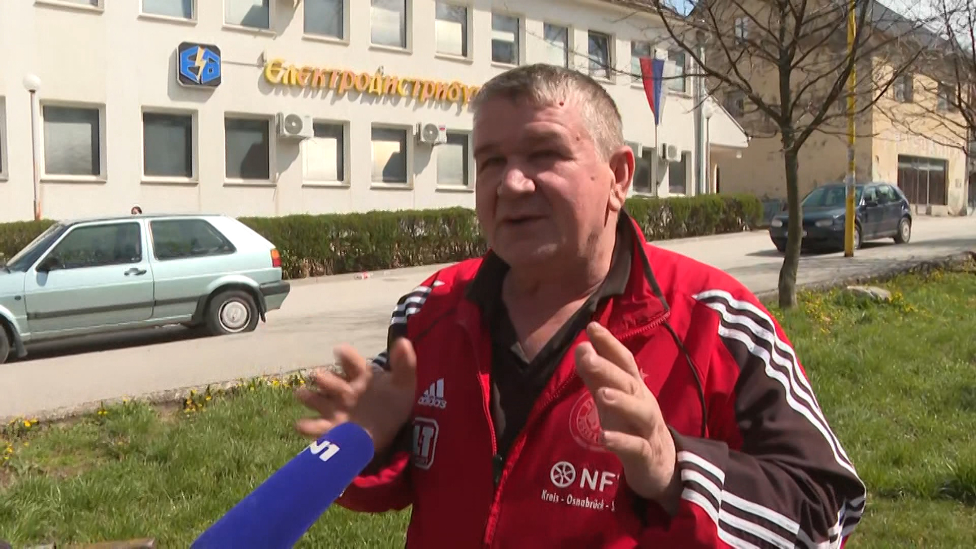 SA-.00_03_51_08.Still004