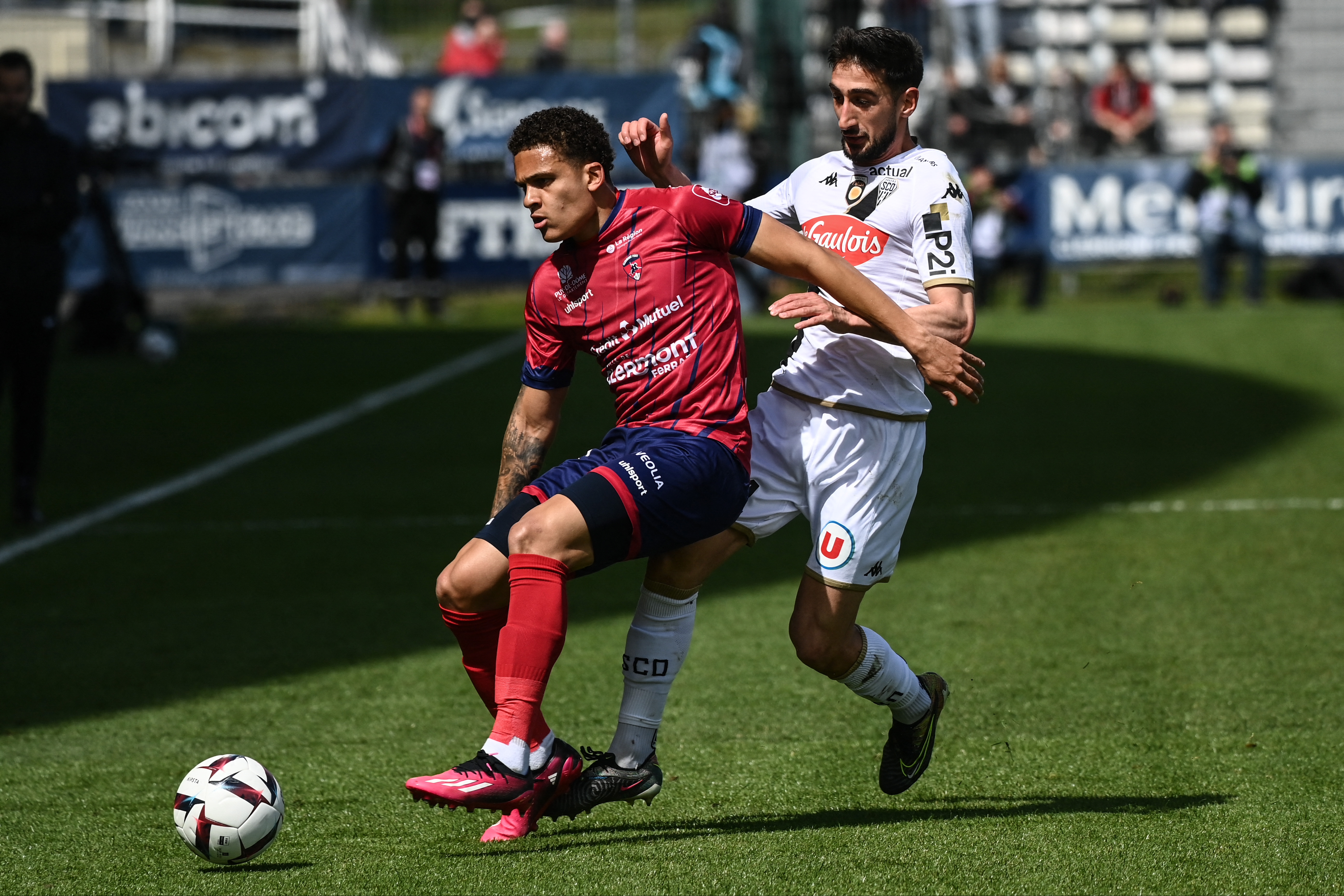FBL-FRA-LIGUE1-CLERMONT-ANGERS