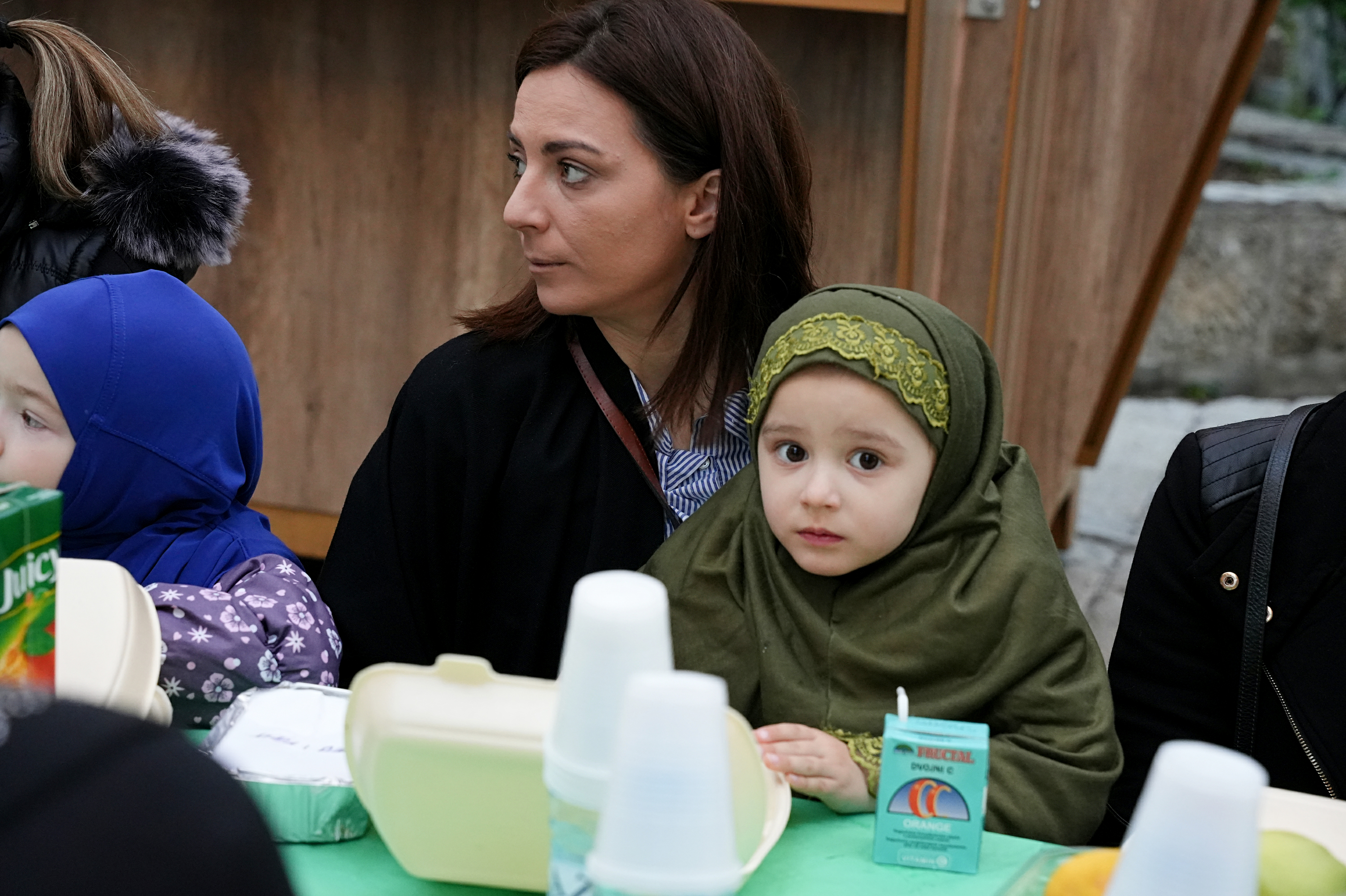 Mostar: Skoro 1.500 postača i gostiju na zajedničkom iftaru na otvorenom