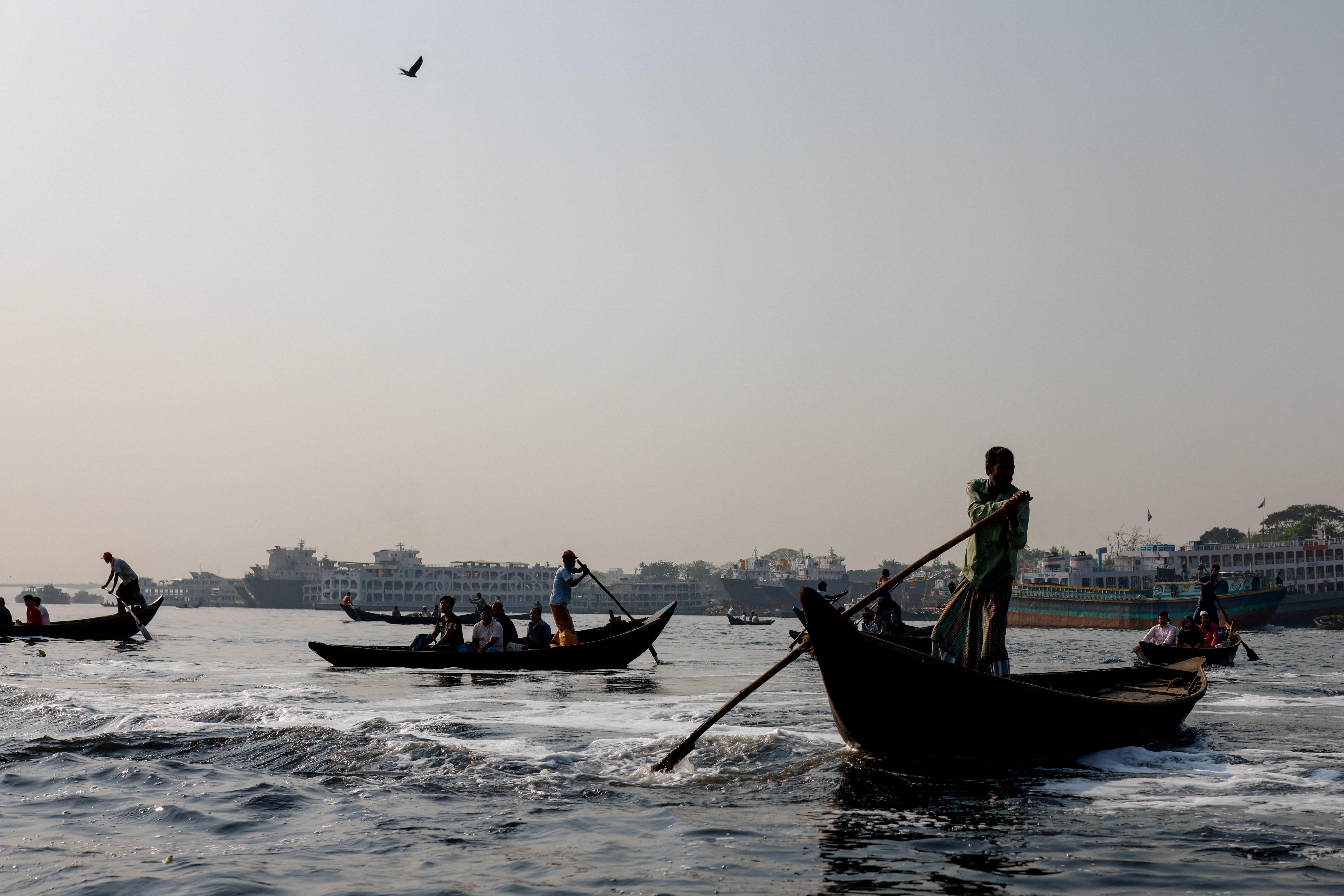 The Wider Image: Living along a 'dead' river in Bangladesh