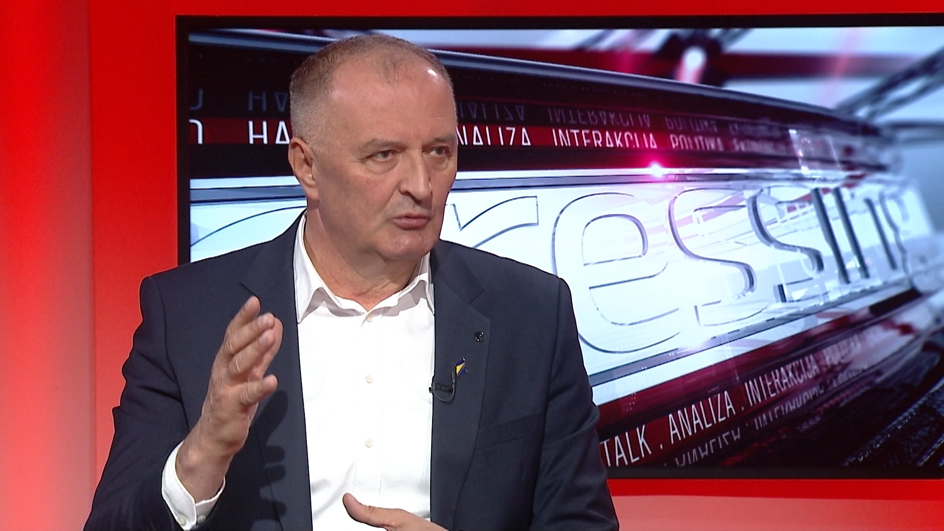 SA-PRESSING-260423-01.20_27_02_13.Still004