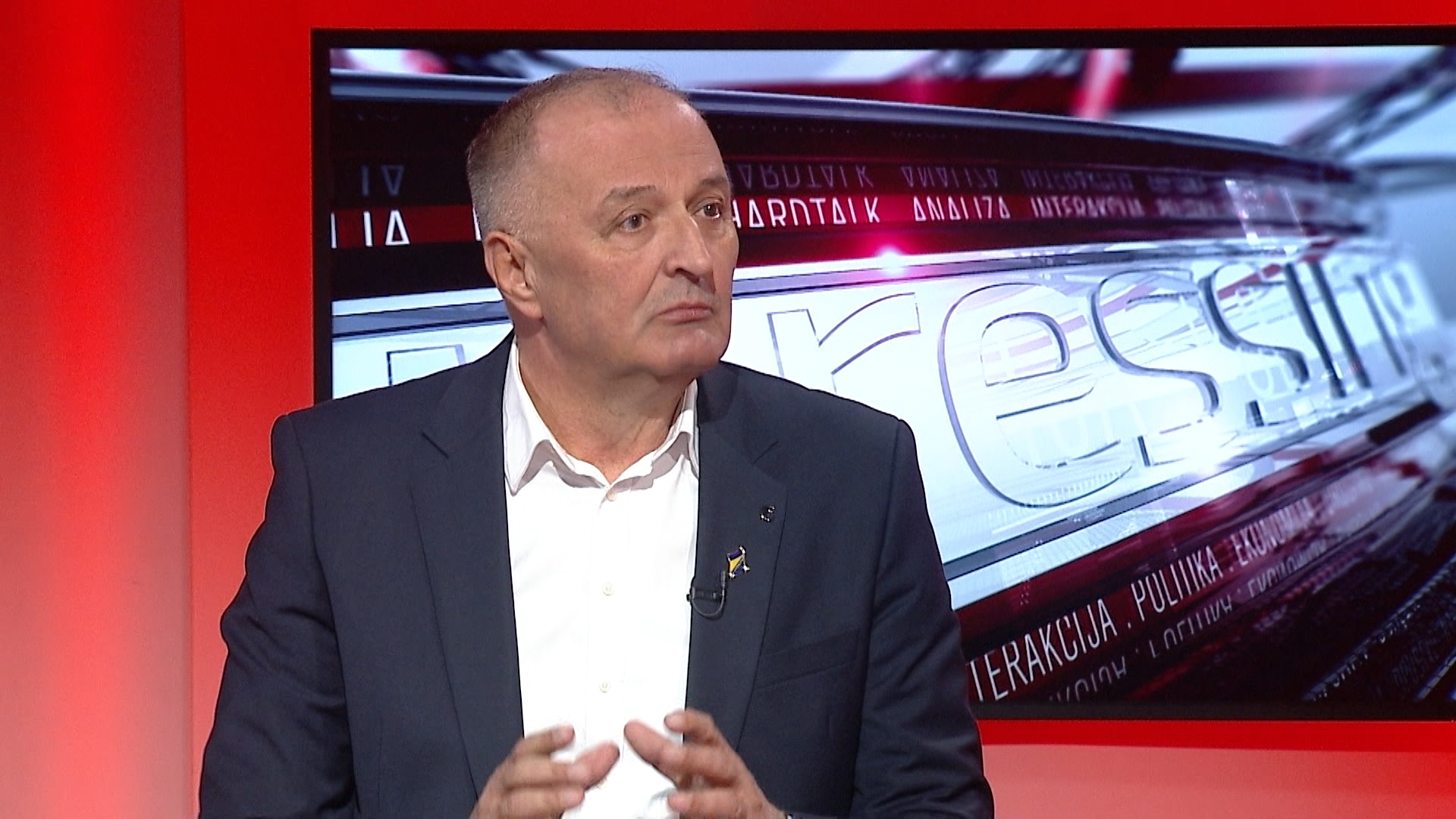 SA-PRESSING-260423-01.20_11_30_19.Still002