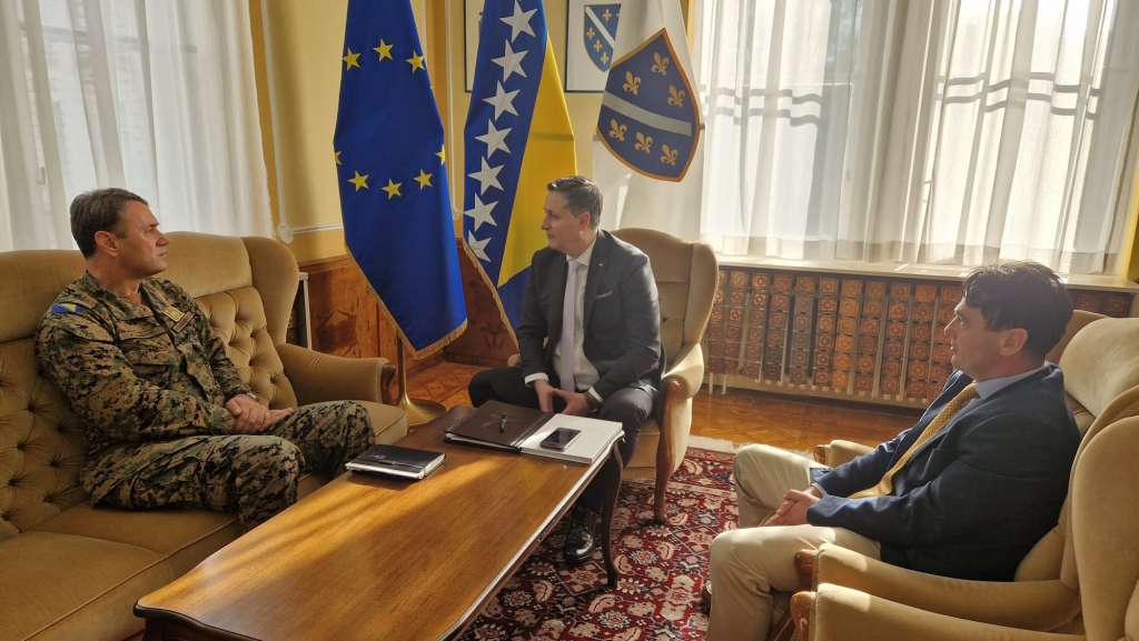 l_88e25f37c71e1d6a1861315ceae846af